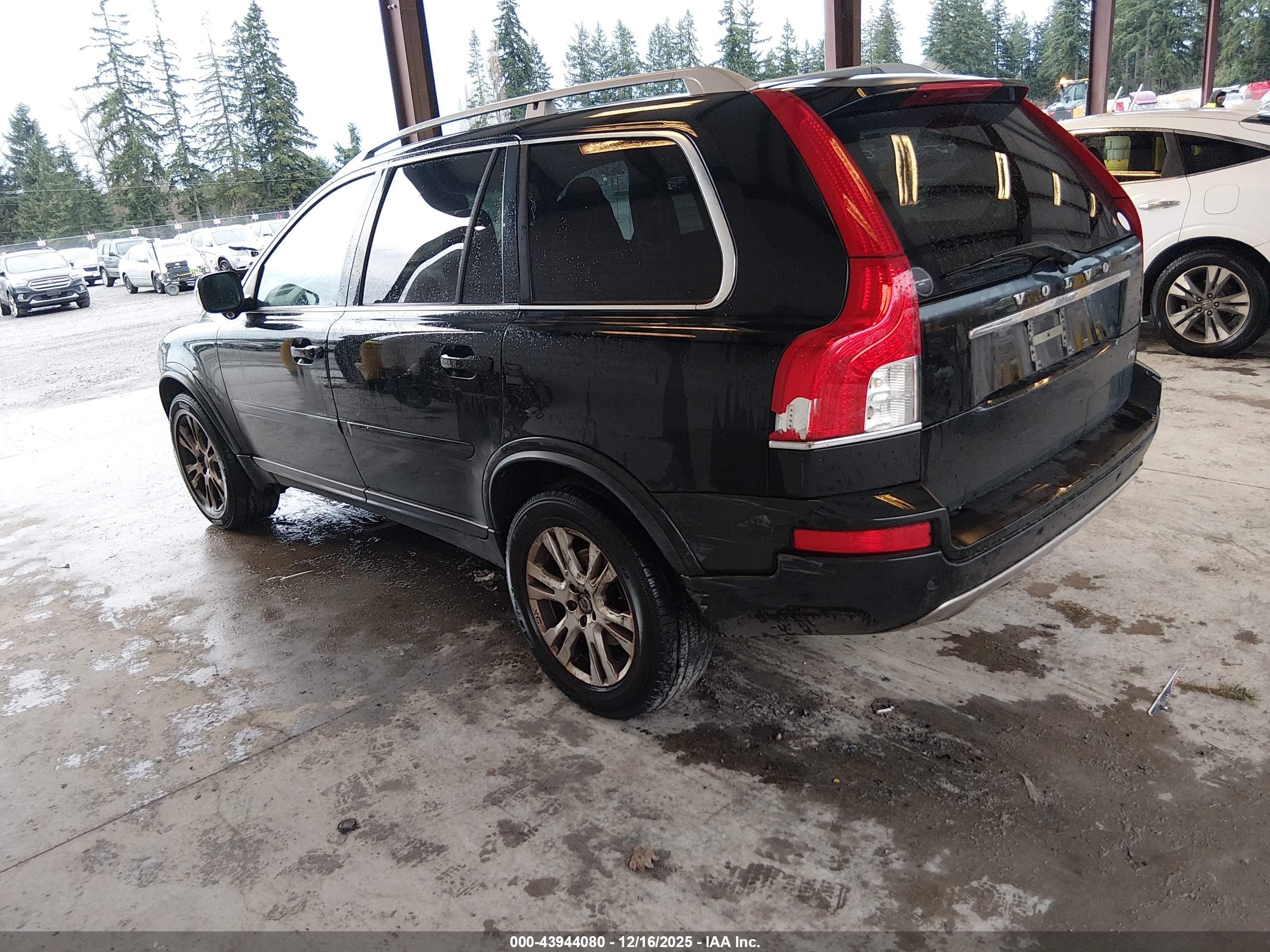VOLVO XC90 image 3