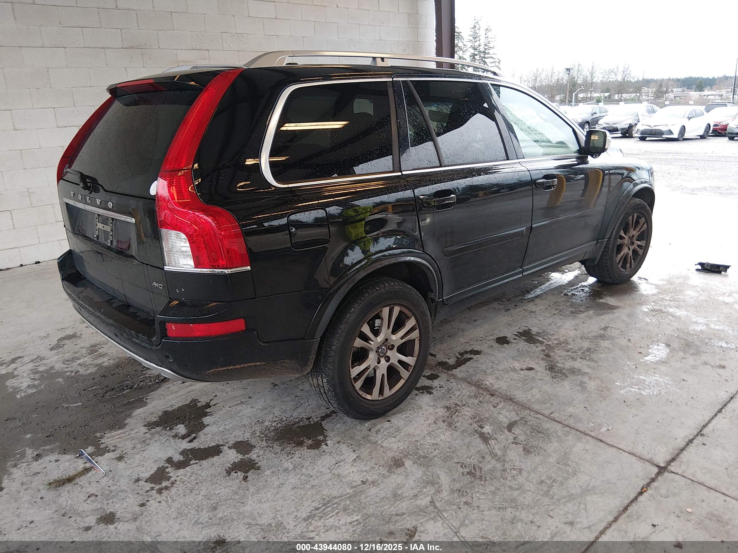 VOLVO XC90 image 4