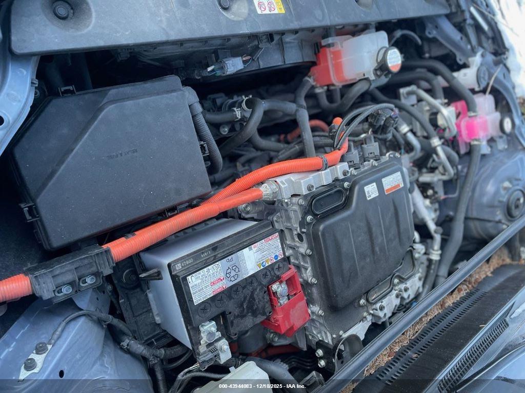 SUBARU SOLTERRA image 10