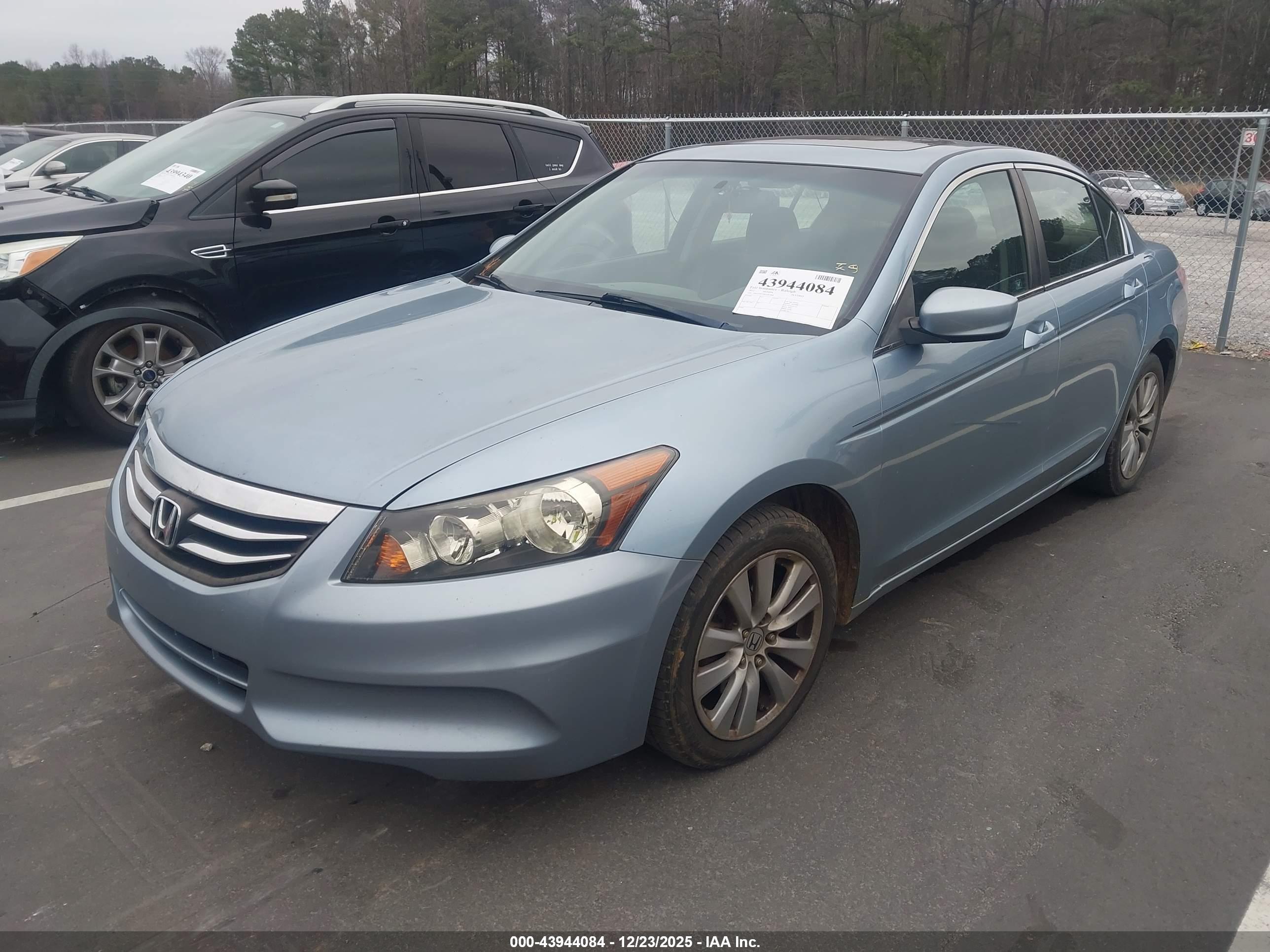 HONDA ACCORD image 2