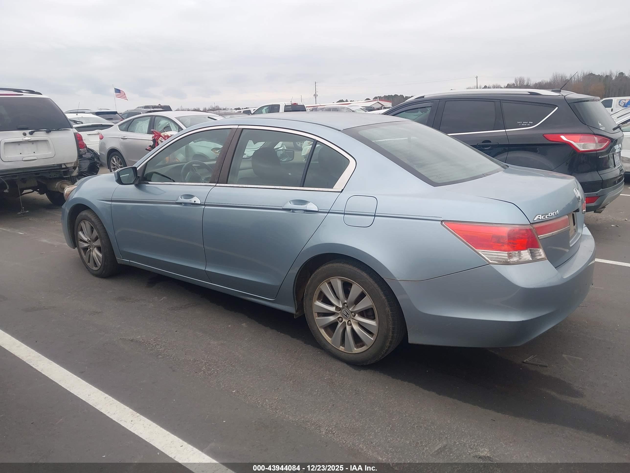 HONDA ACCORD image 3