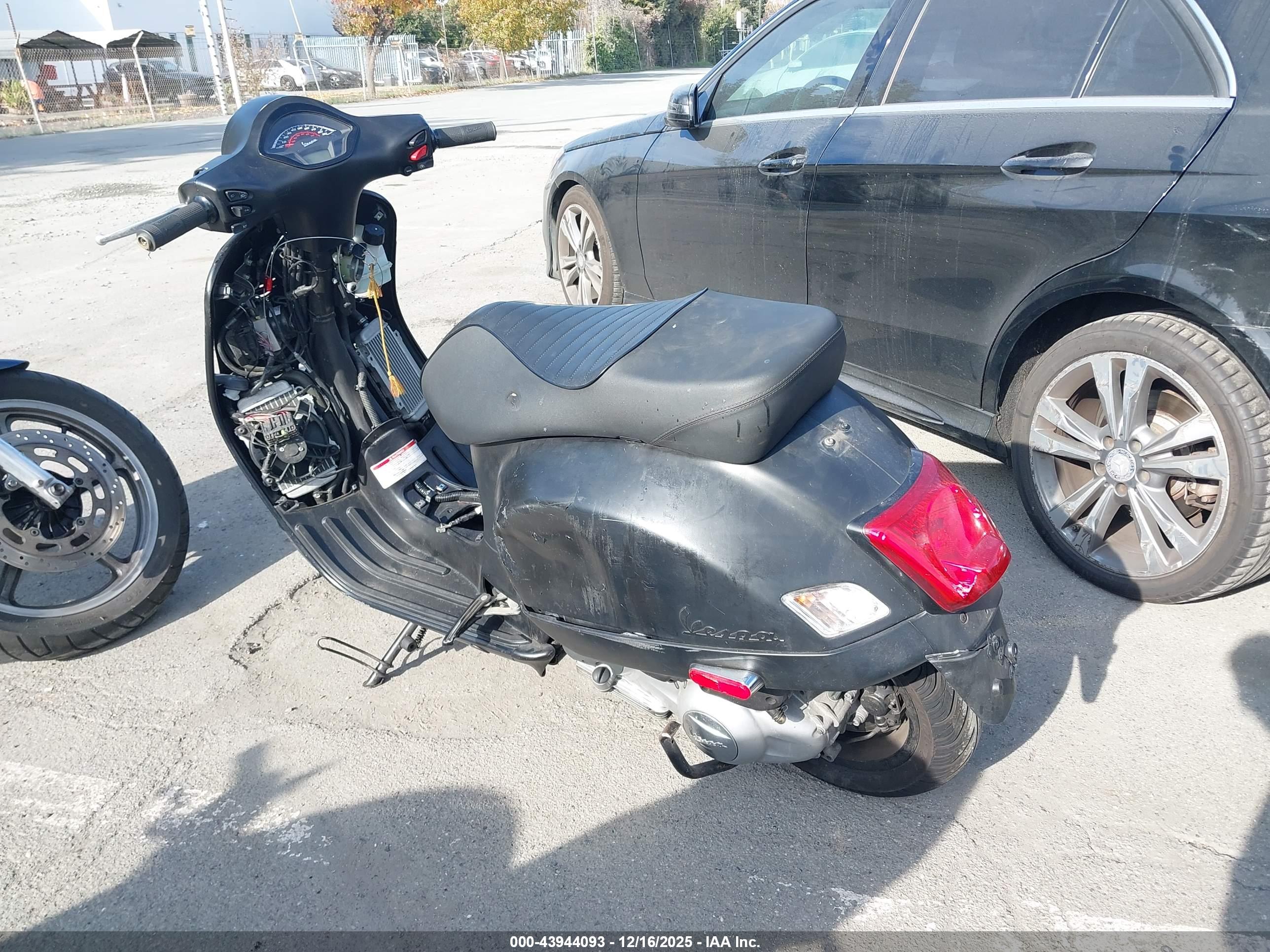 VESPA GTS image 3