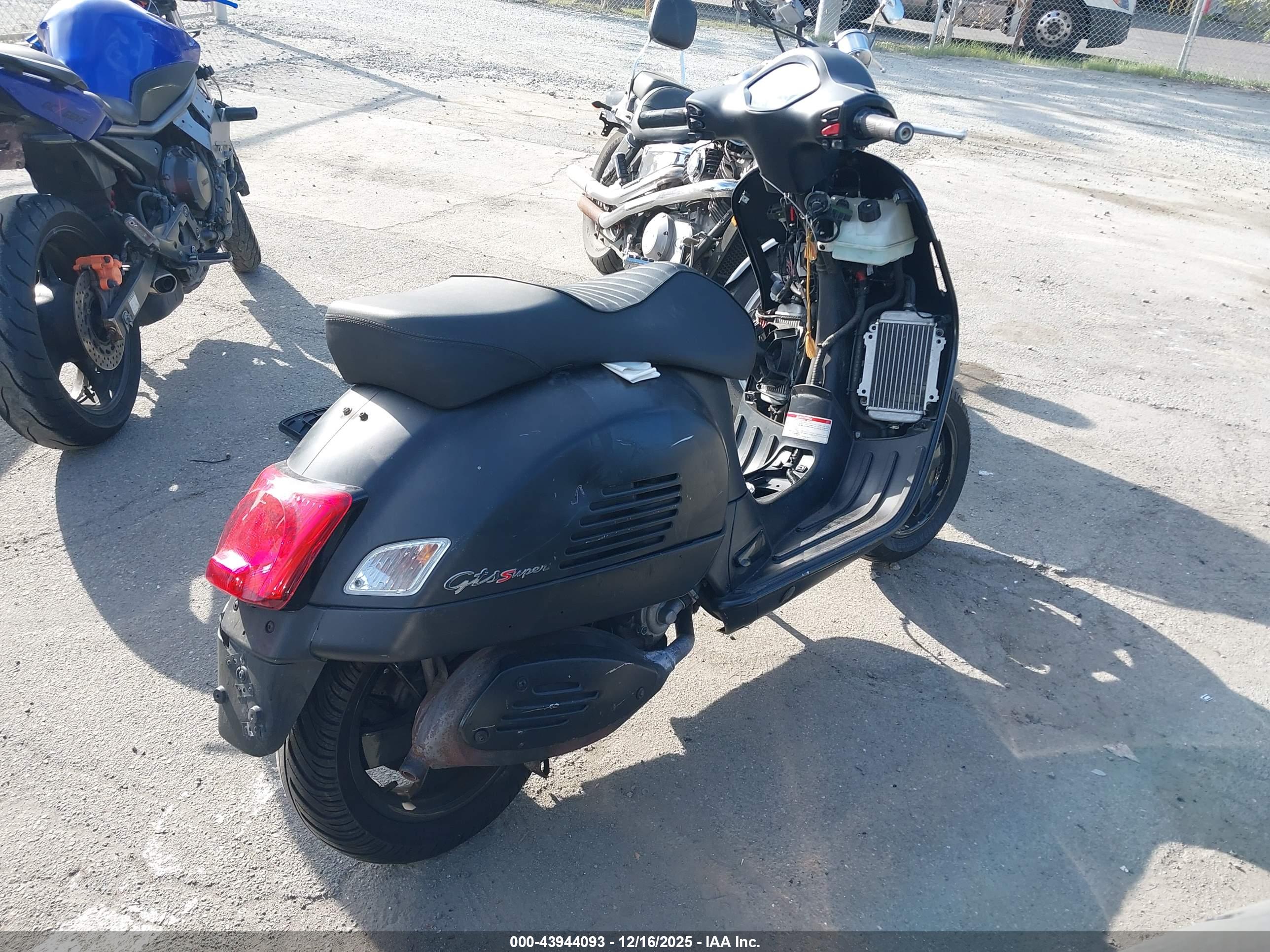 VESPA GTS image 4