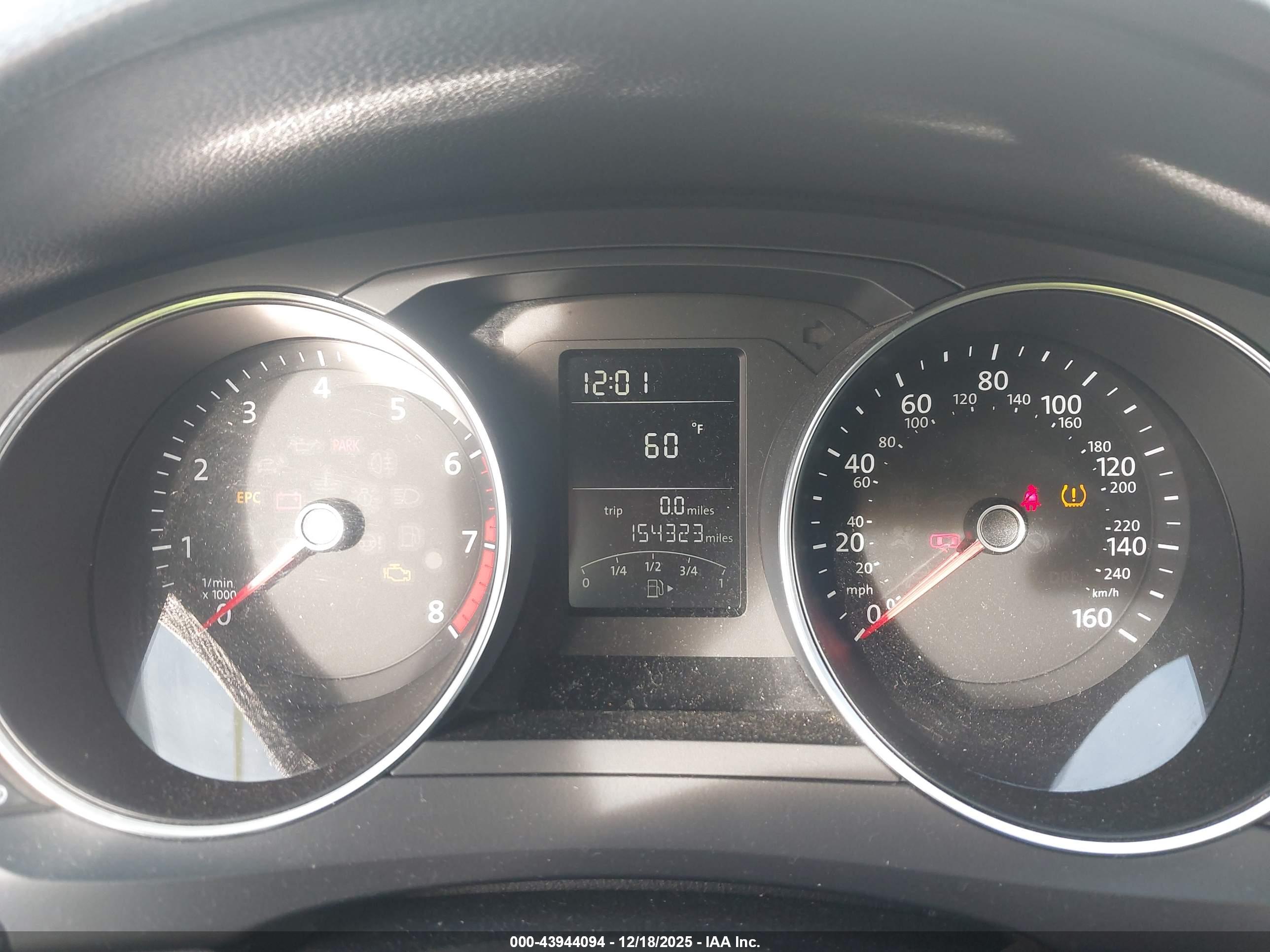VOLKSWAGEN JETTA image 7