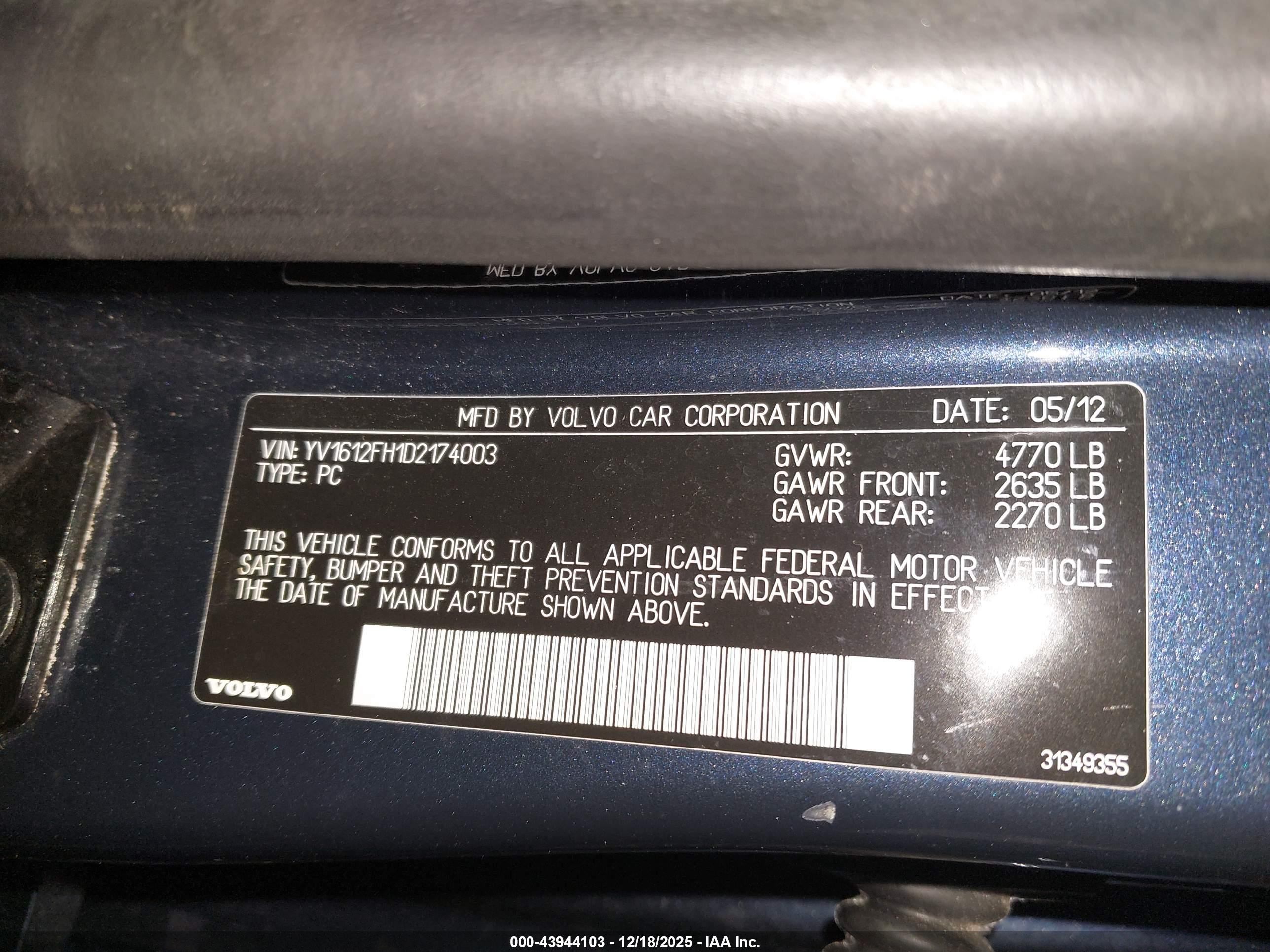 VOLVO S60 image 9