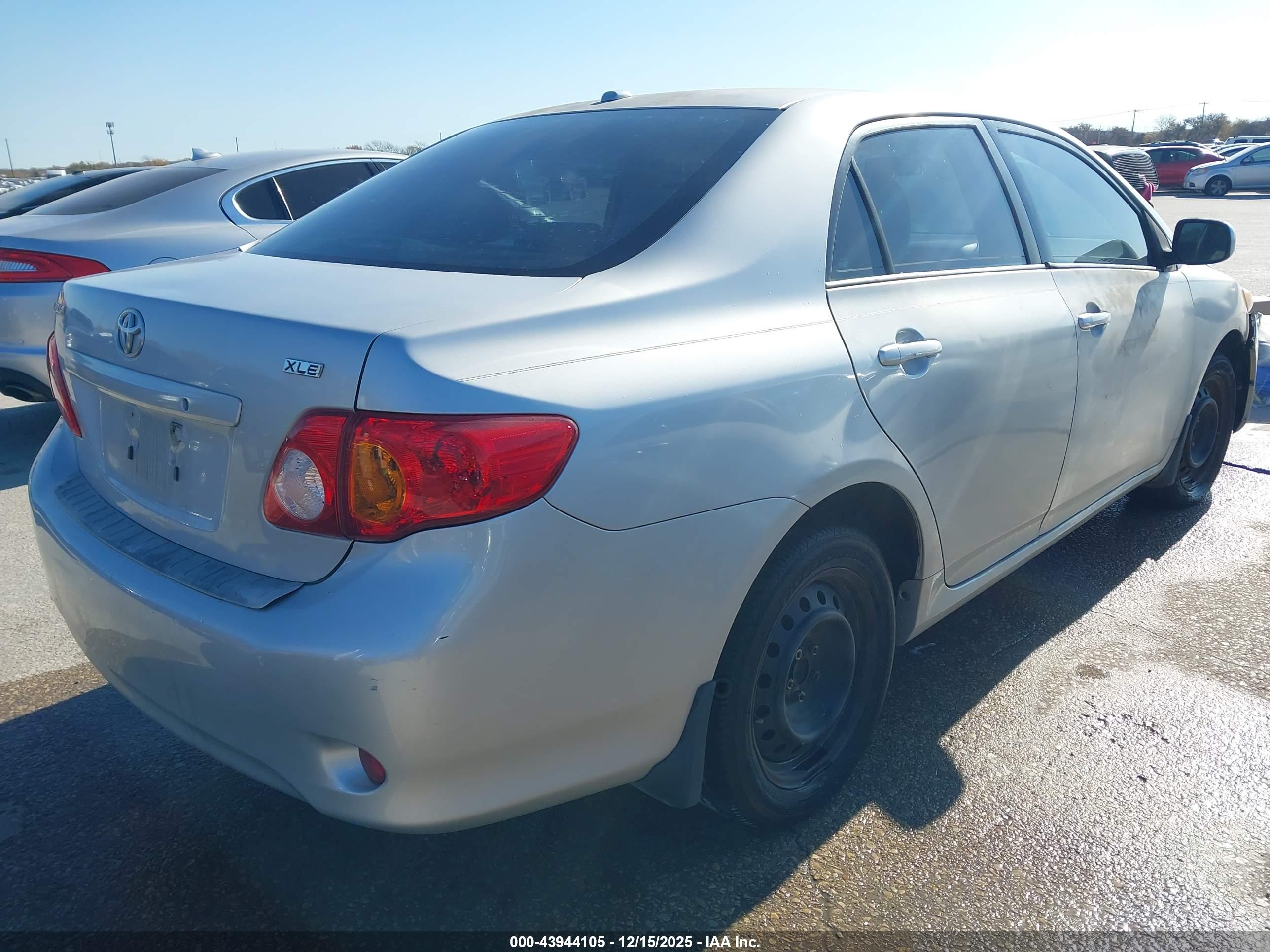 TOYOTA COROLLA image 4