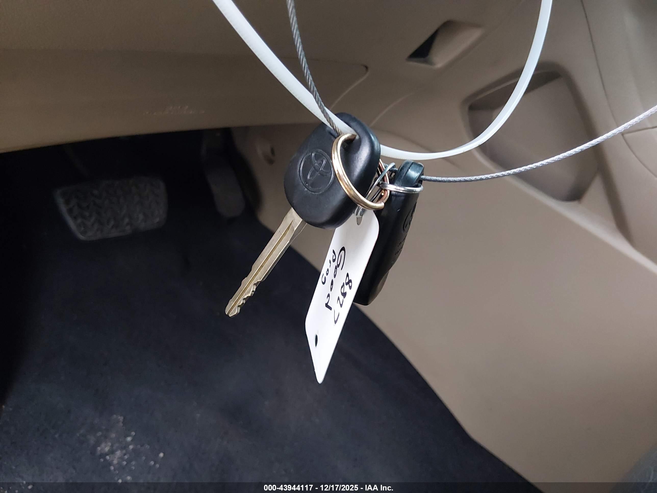 TOYOTA HIGHLANDER image 11