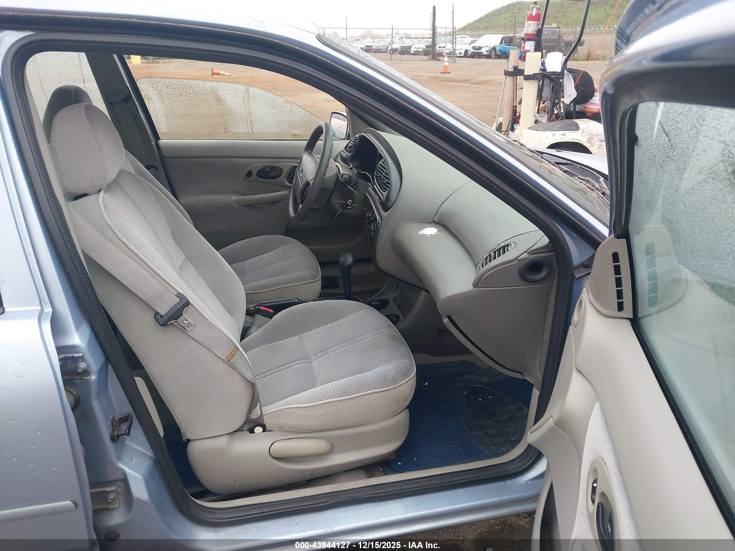 FORD CONTOUR image 5