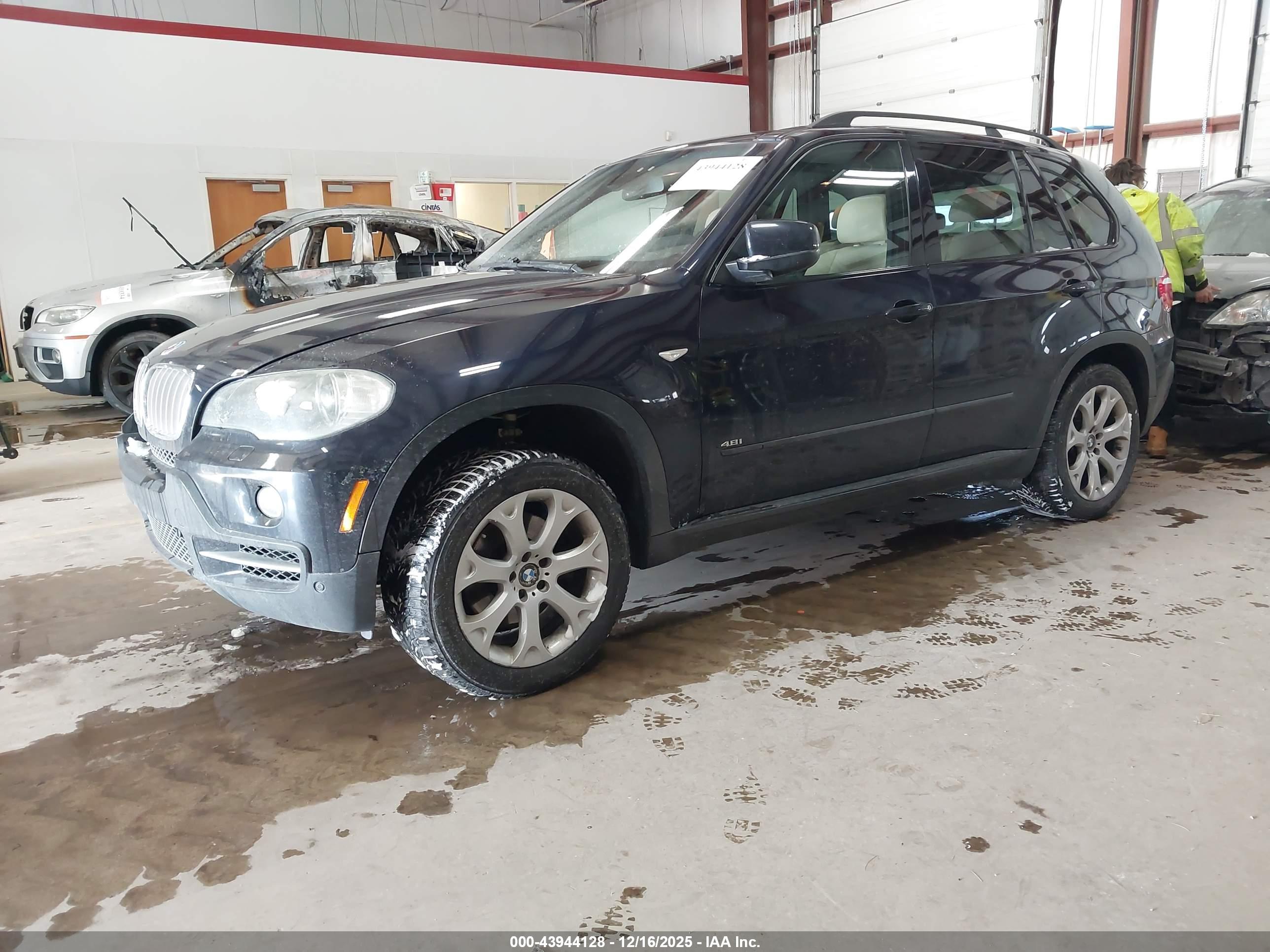 BMW X5 image 2