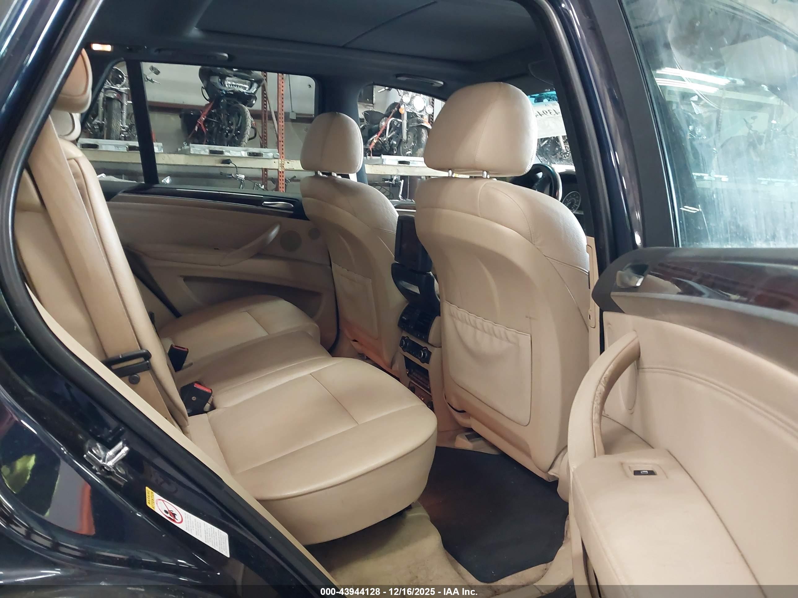 BMW X5 image 8