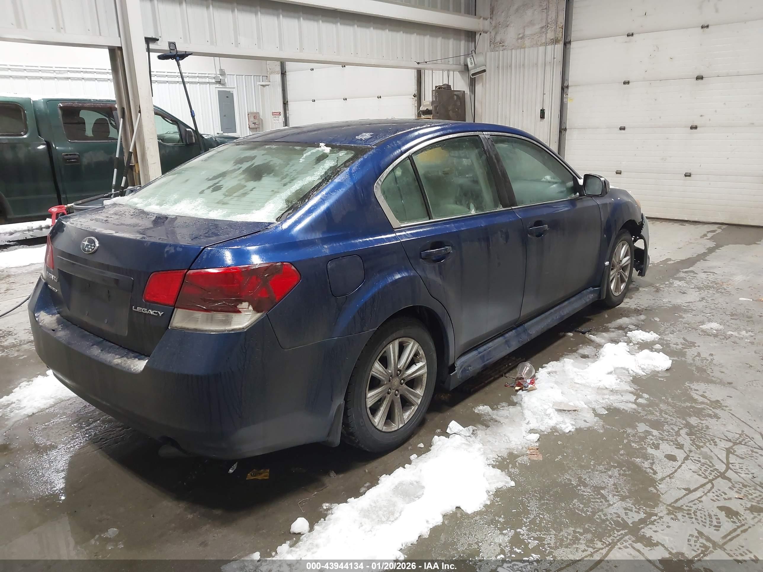 SUBARU LEGACY image 4