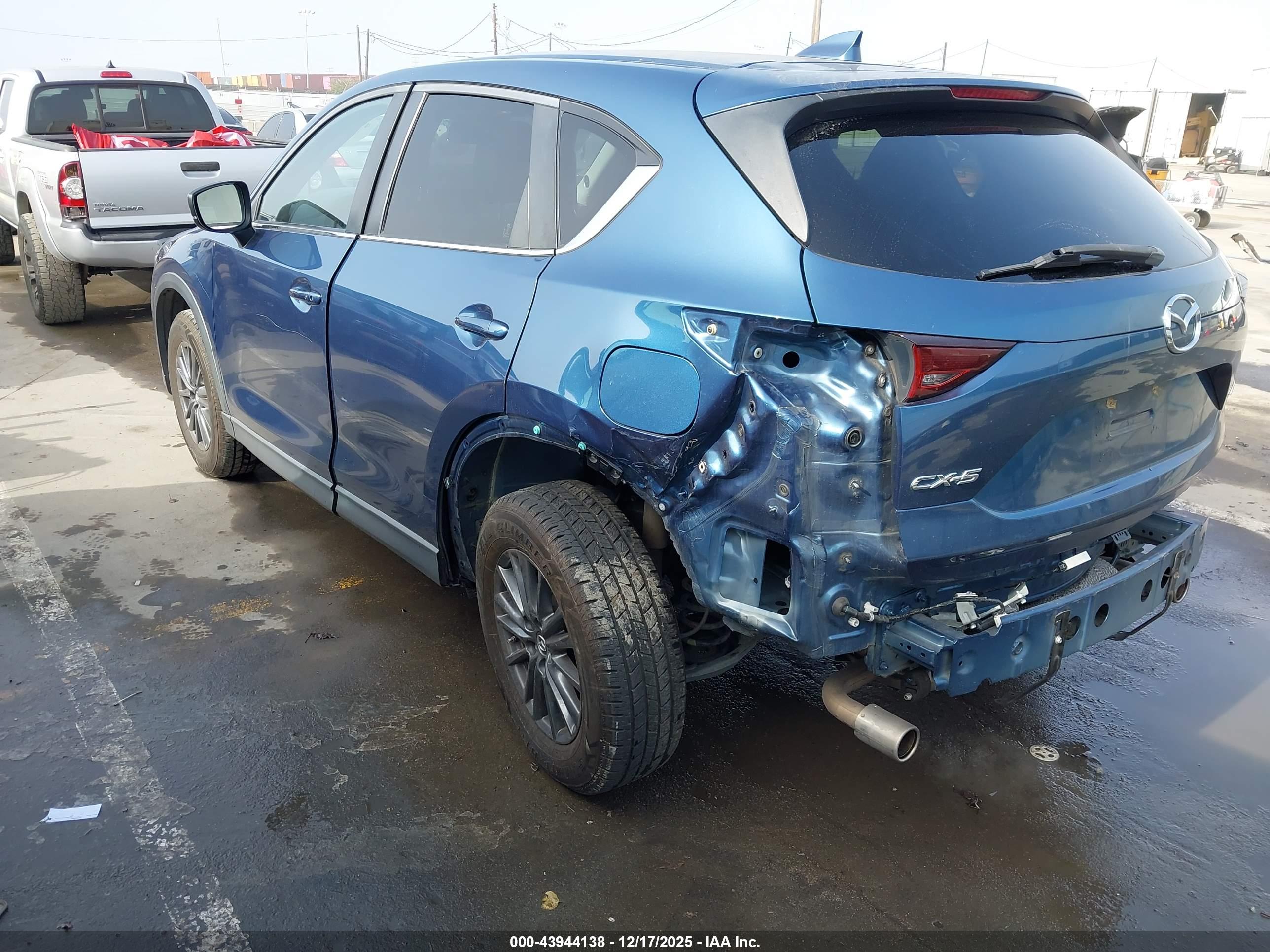 MAZDA CX-5 image 3