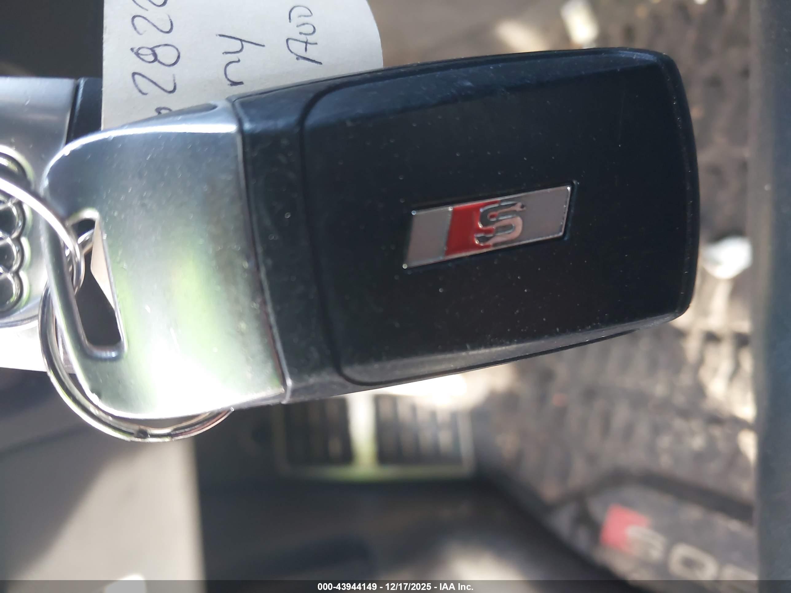 AUDI SQ5 image 11
