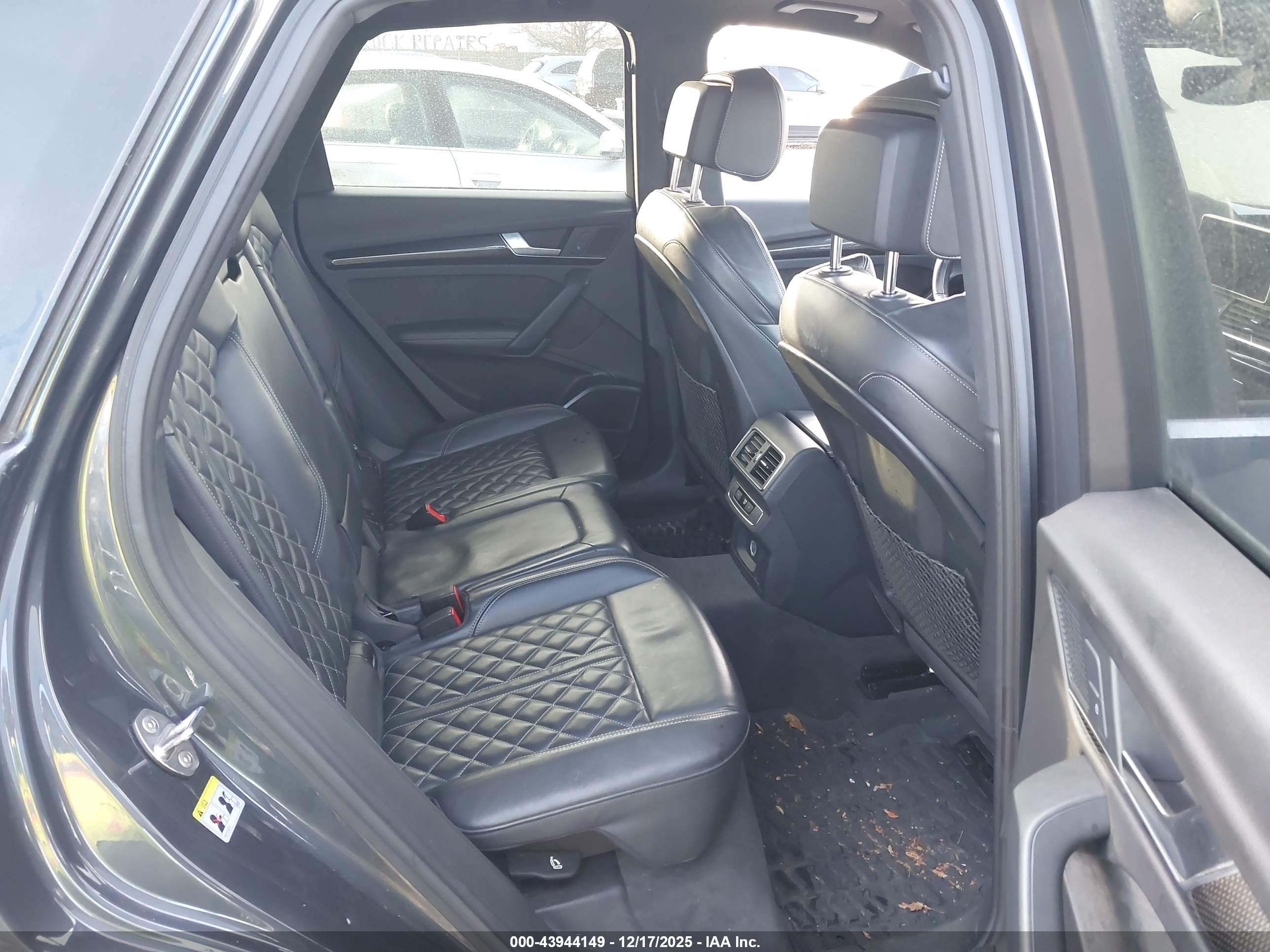 AUDI SQ5 image 8