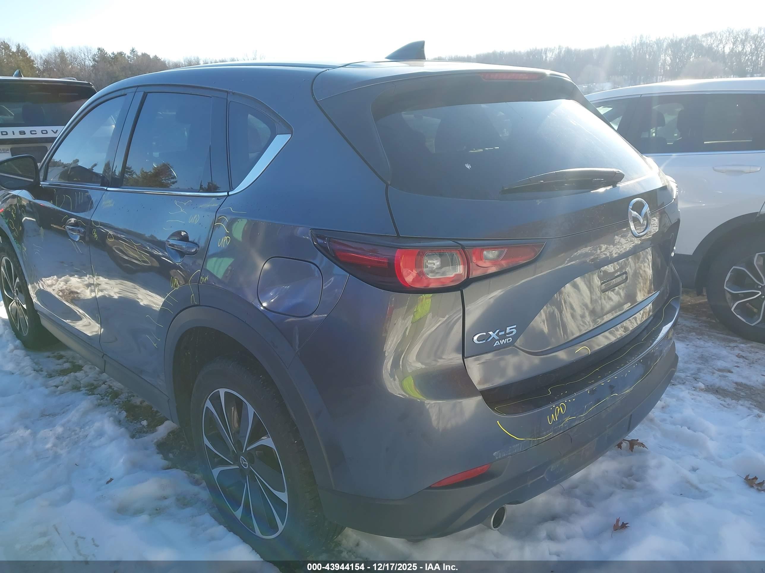 MAZDA CX-5 image 3