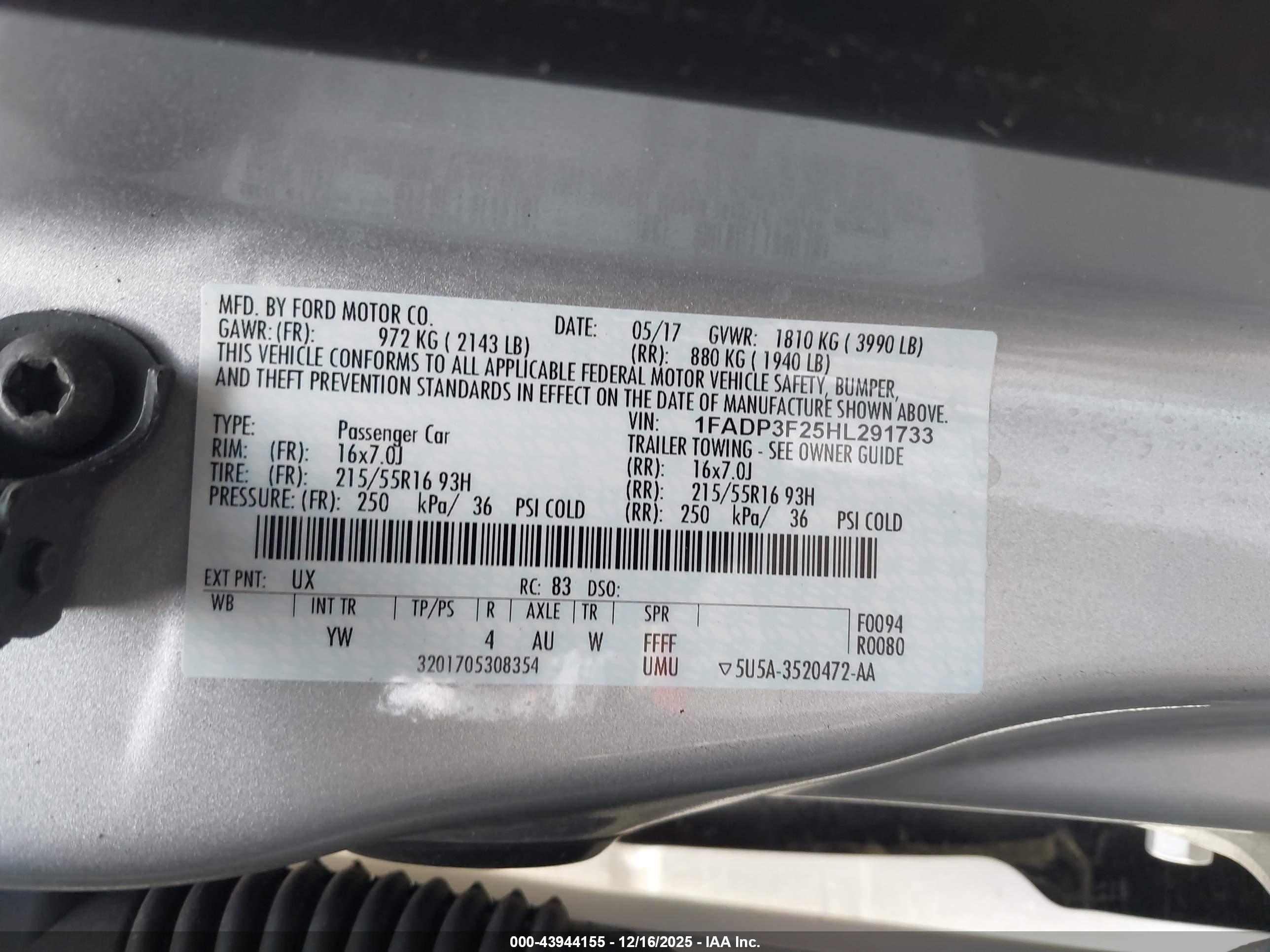 FORD FOCUS image 9