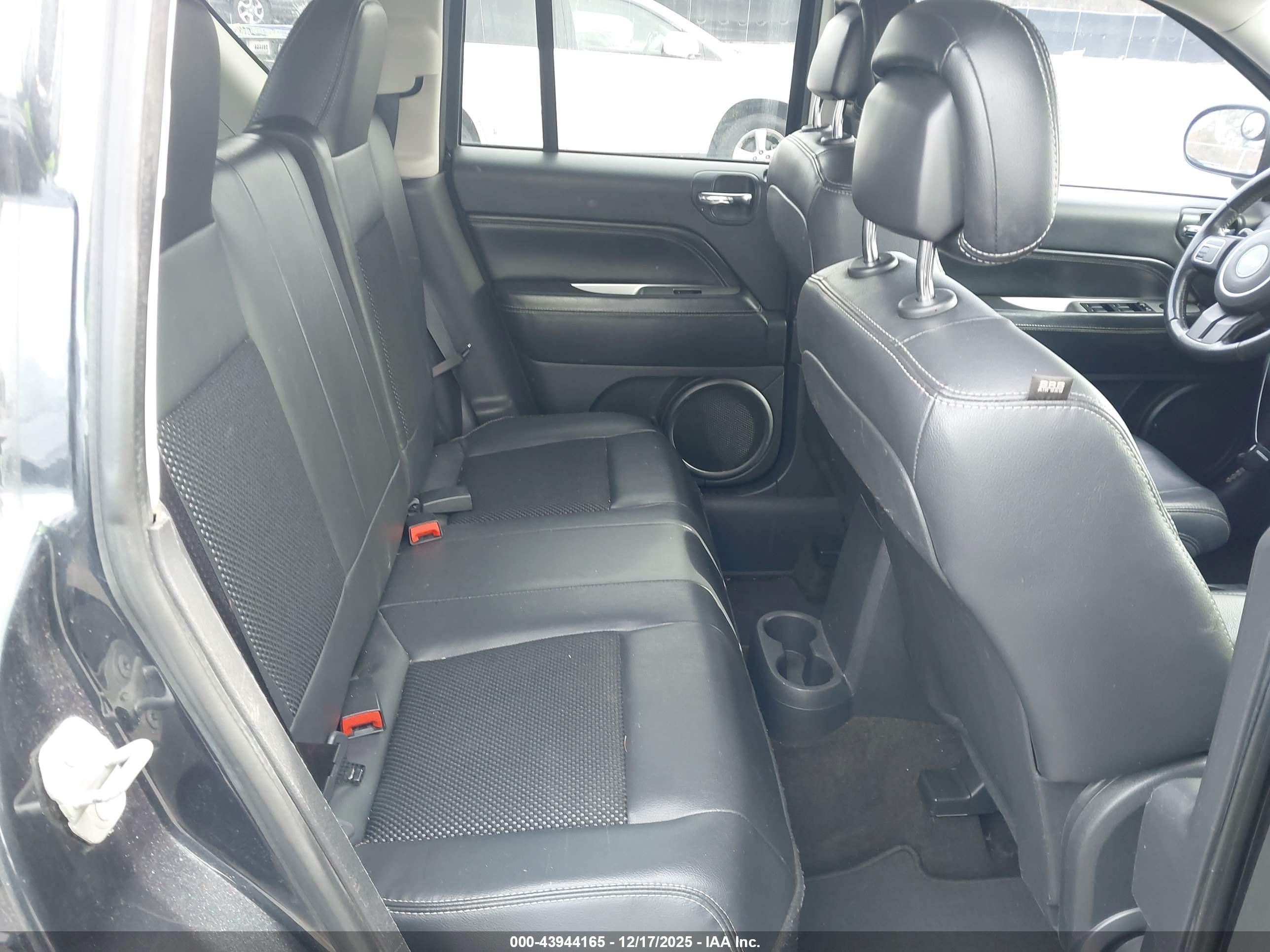 JEEP COMPASS image 8