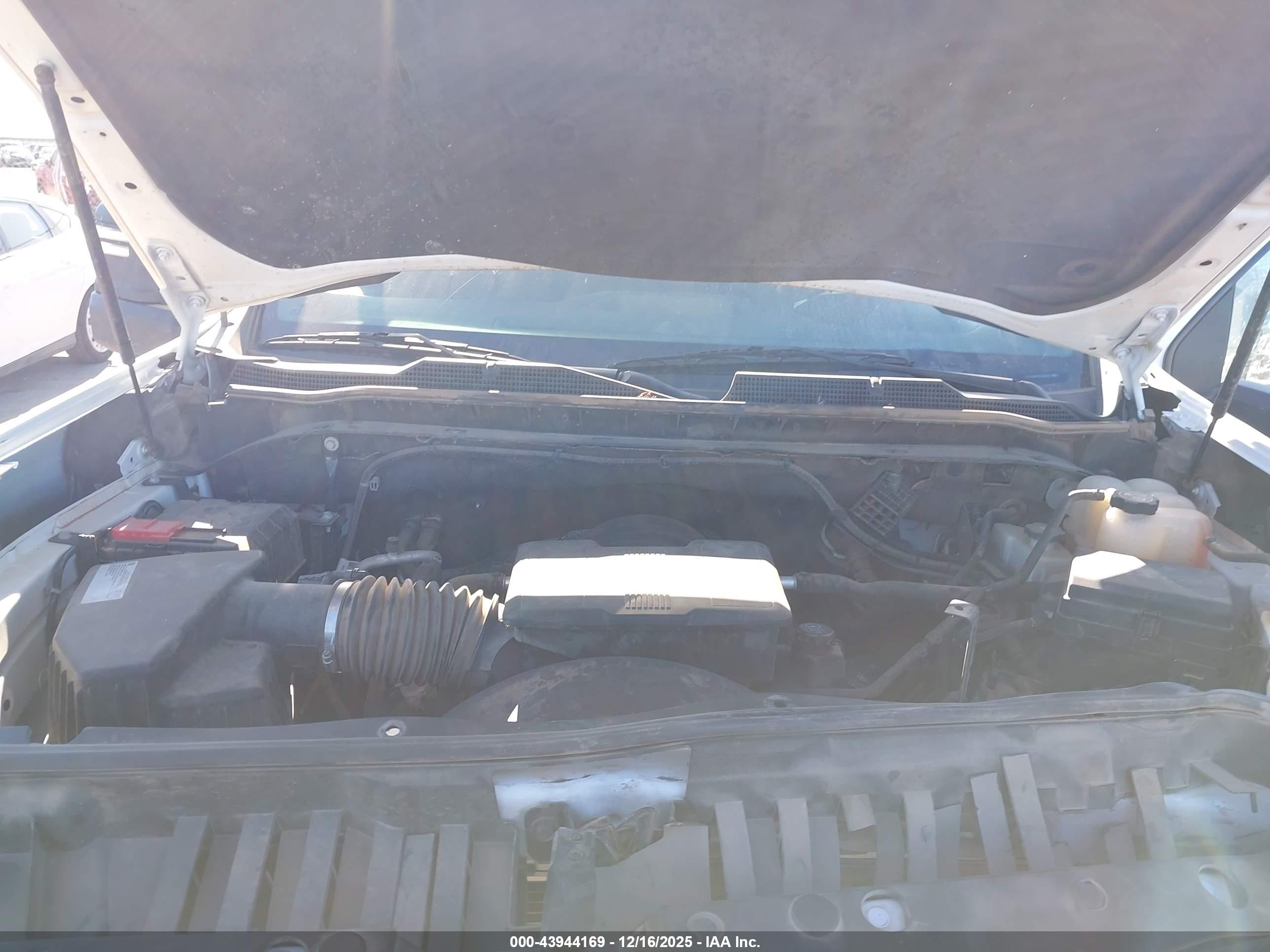 CHEVROLET SILVERADO image 10