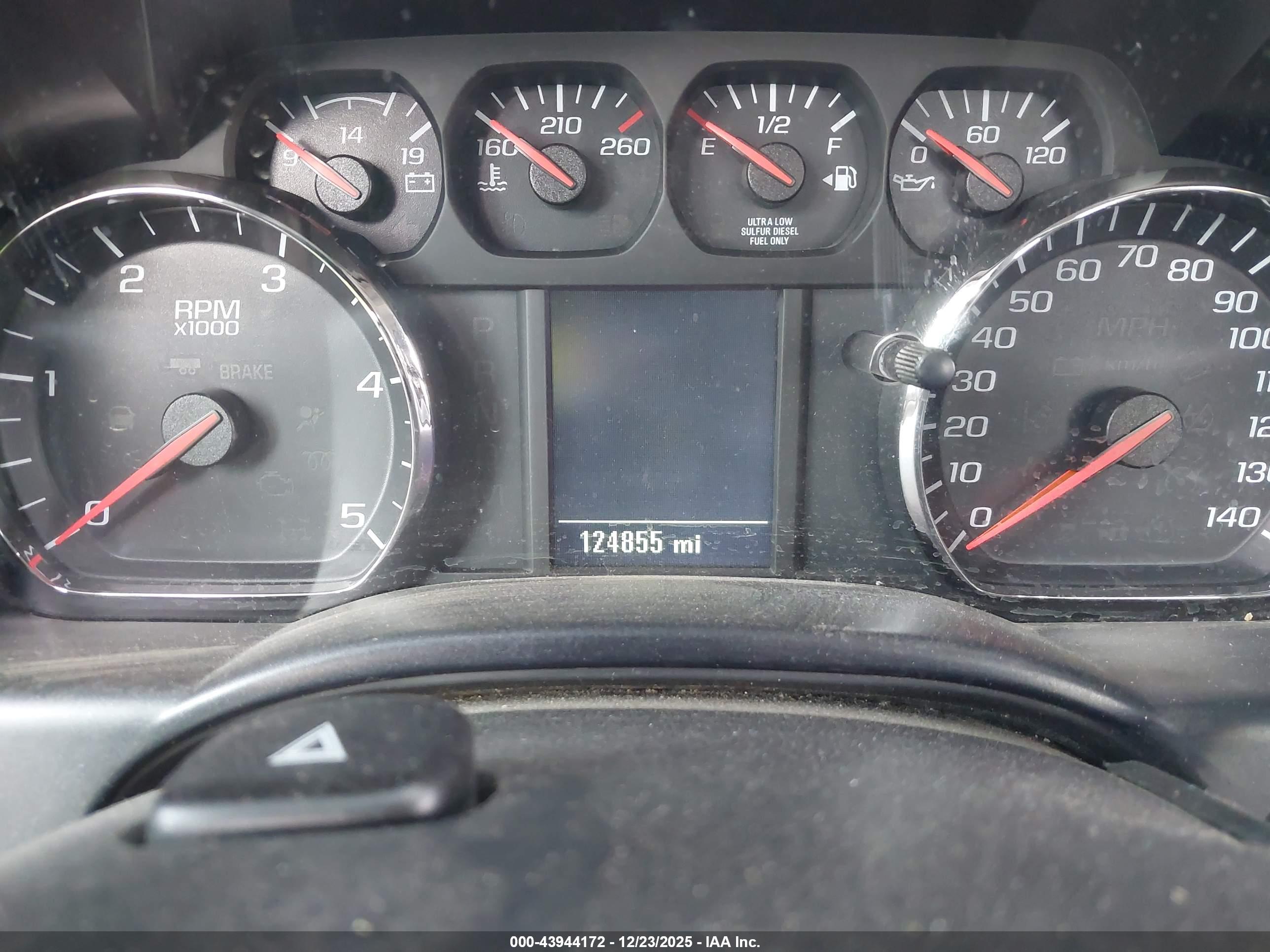 CHEVROLET SILVERADO image 6