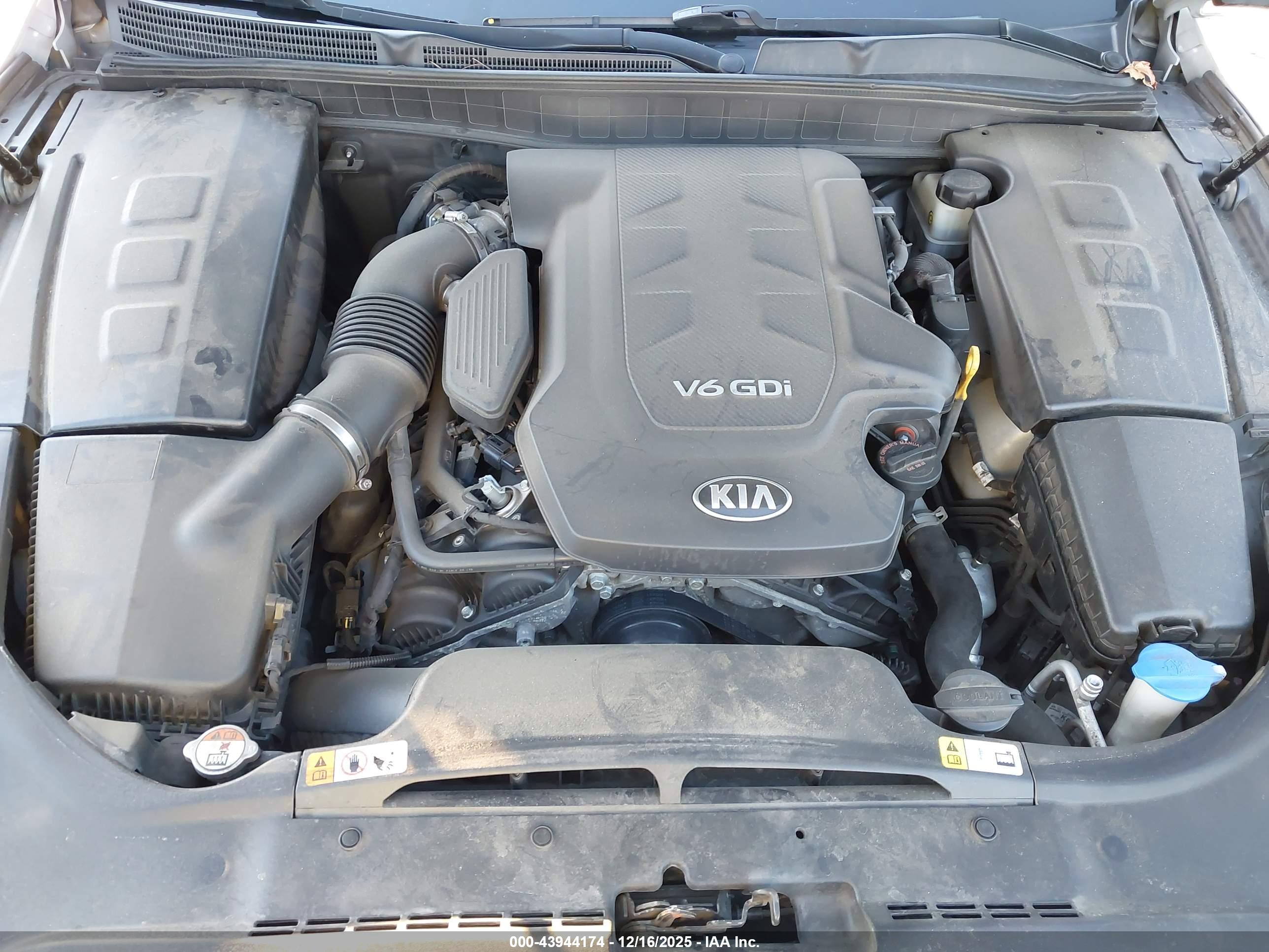 KIA K900 image 10