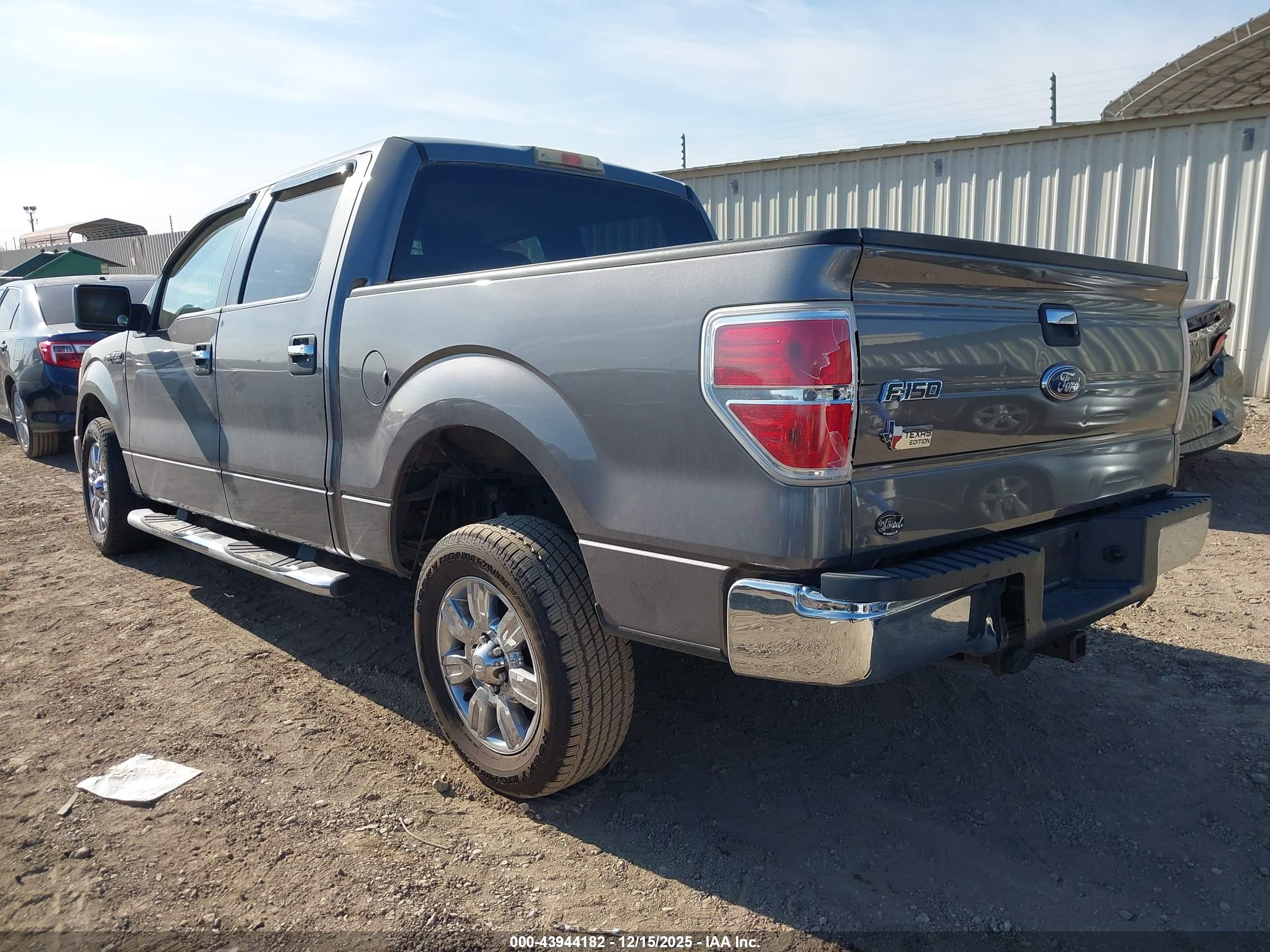 FORD F-150 image 3