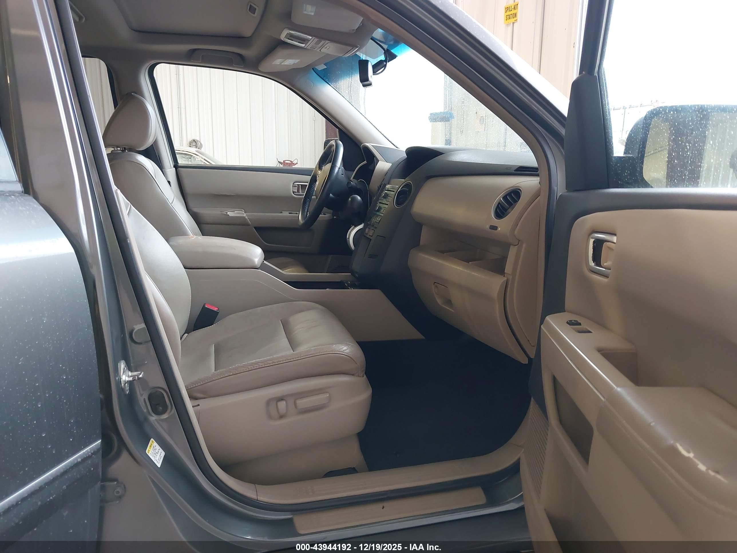 HONDA PILOT image 5