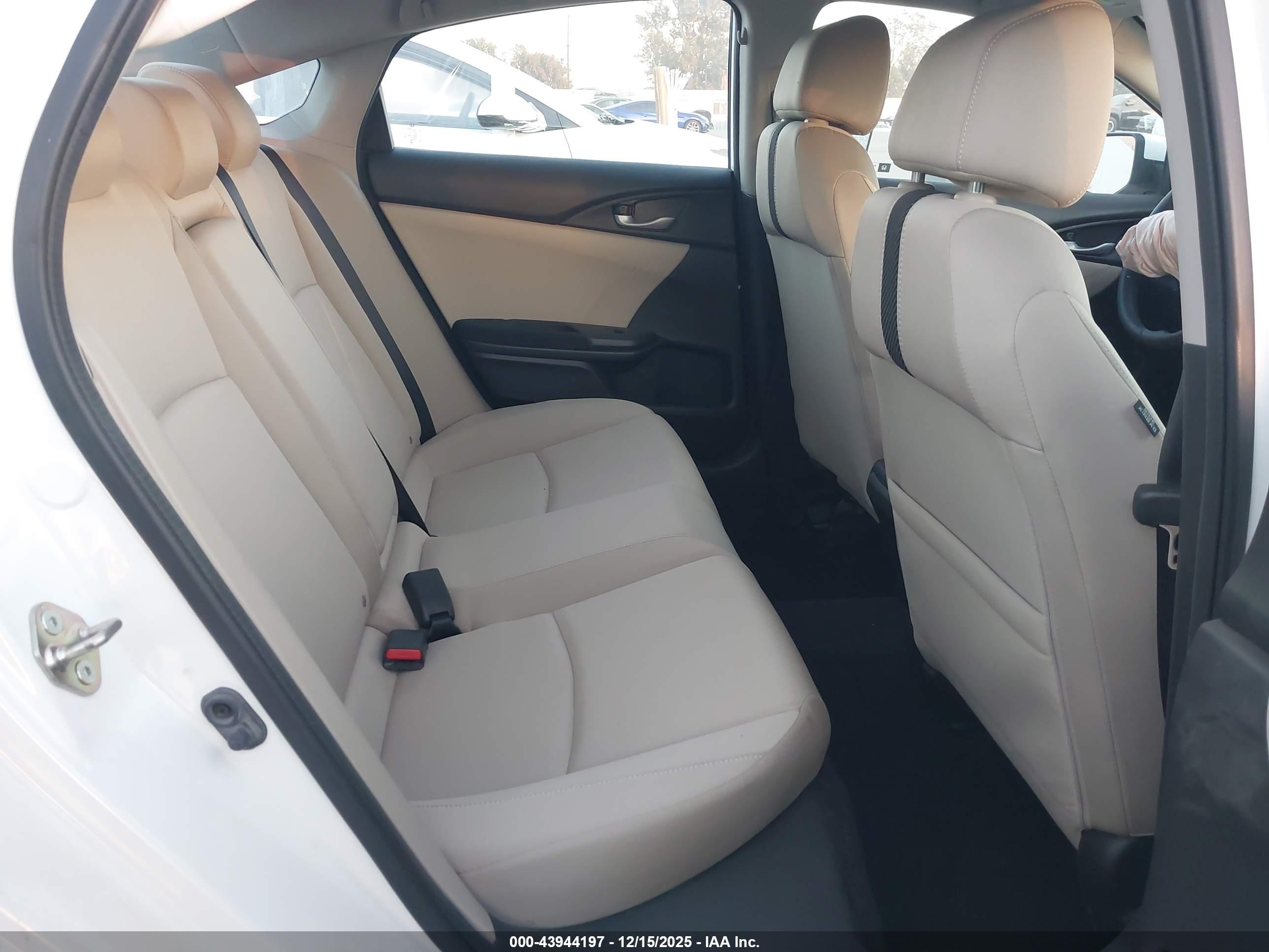 HONDA CIVIC image 8