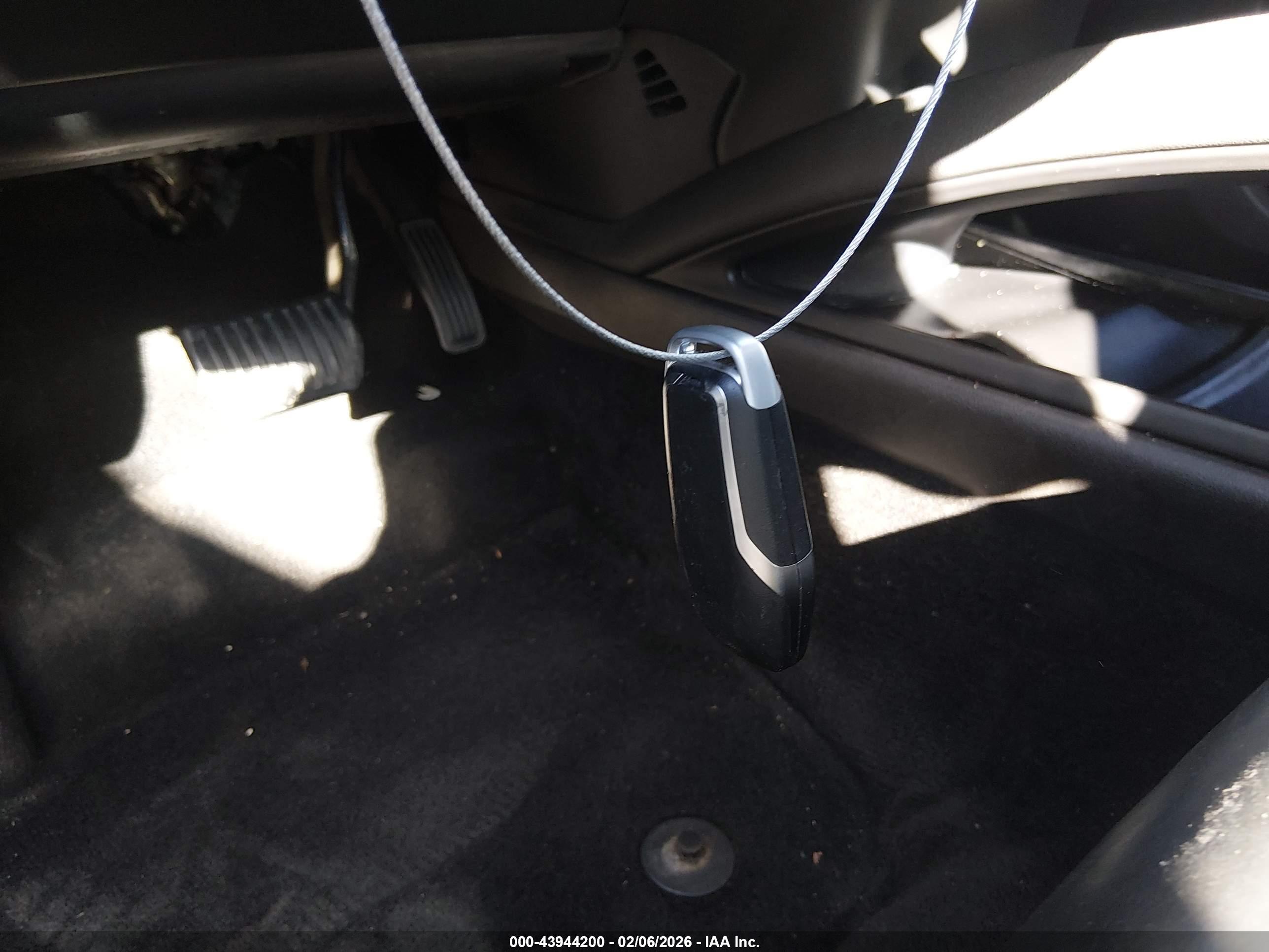 LINCOLN MKZ image 11