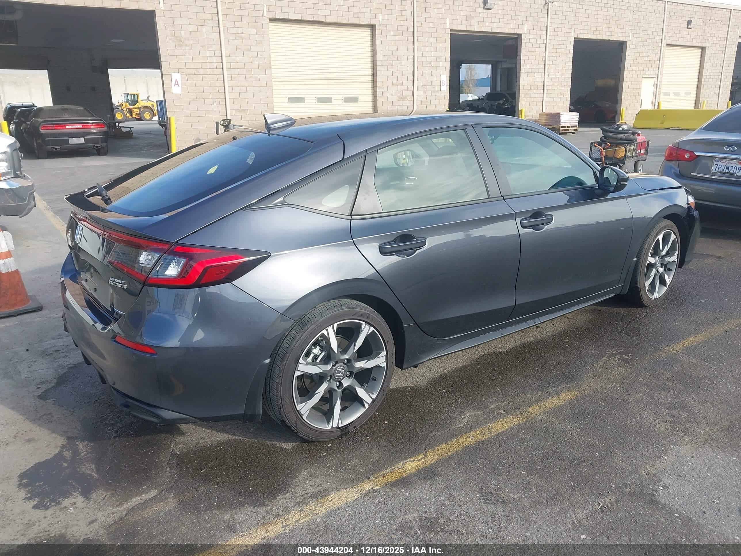 HONDA CIVIC image 4