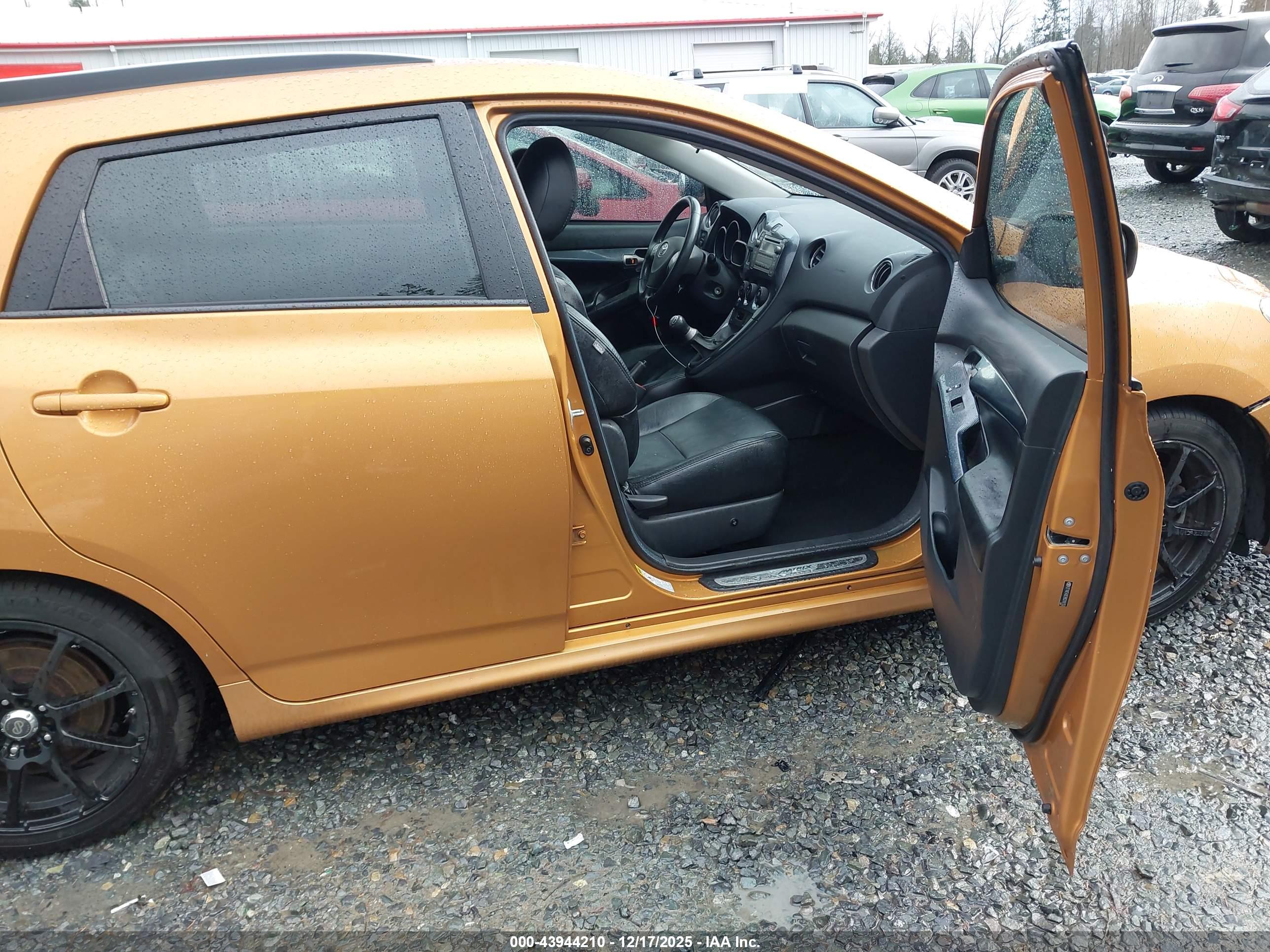TOYOTA MATRIX image 5