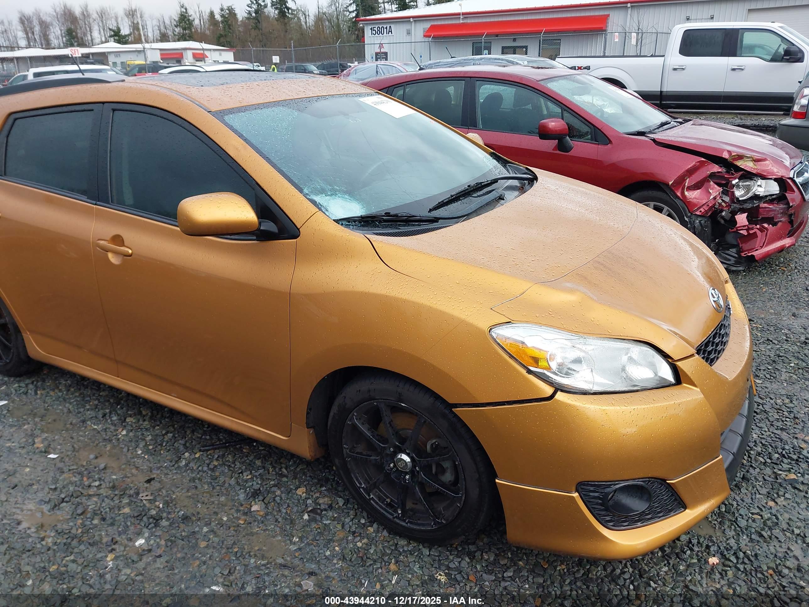 TOYOTA MATRIX image 6