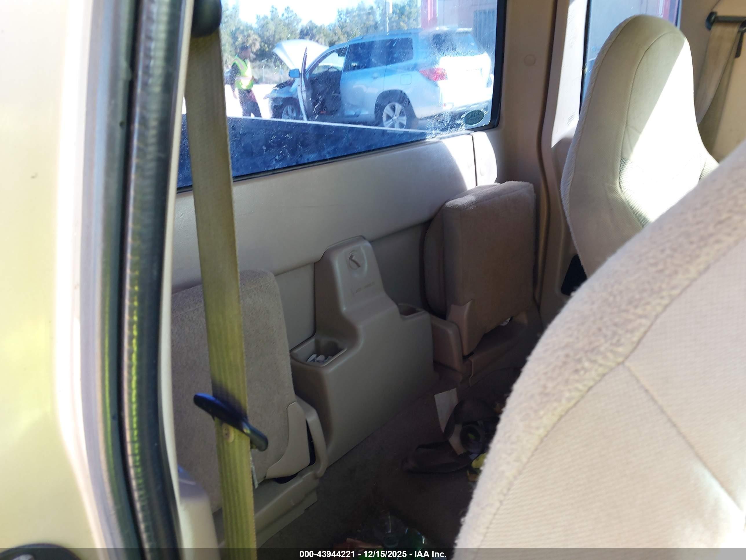 FORD RANGER image 8