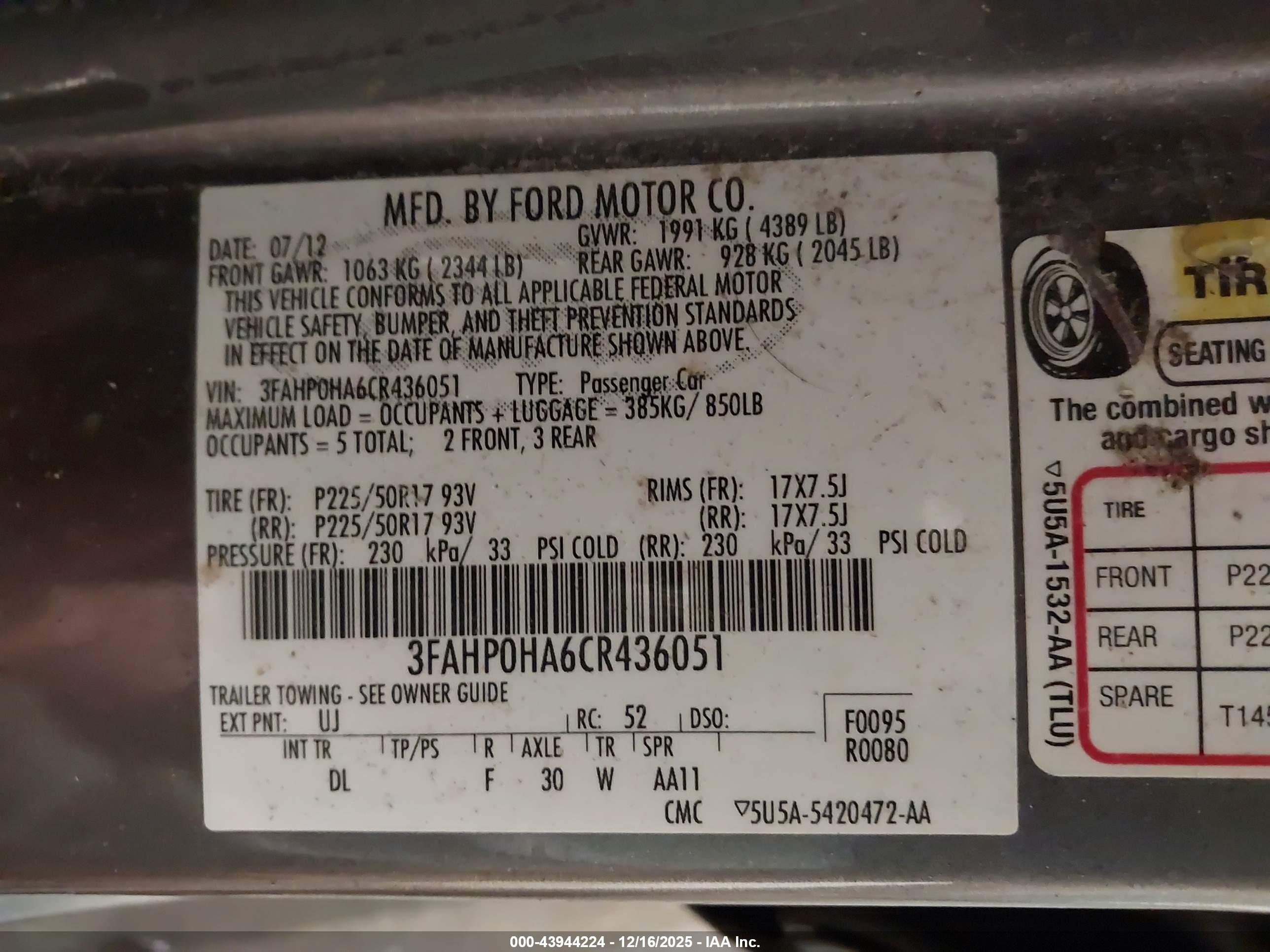 FORD FUSION image 9