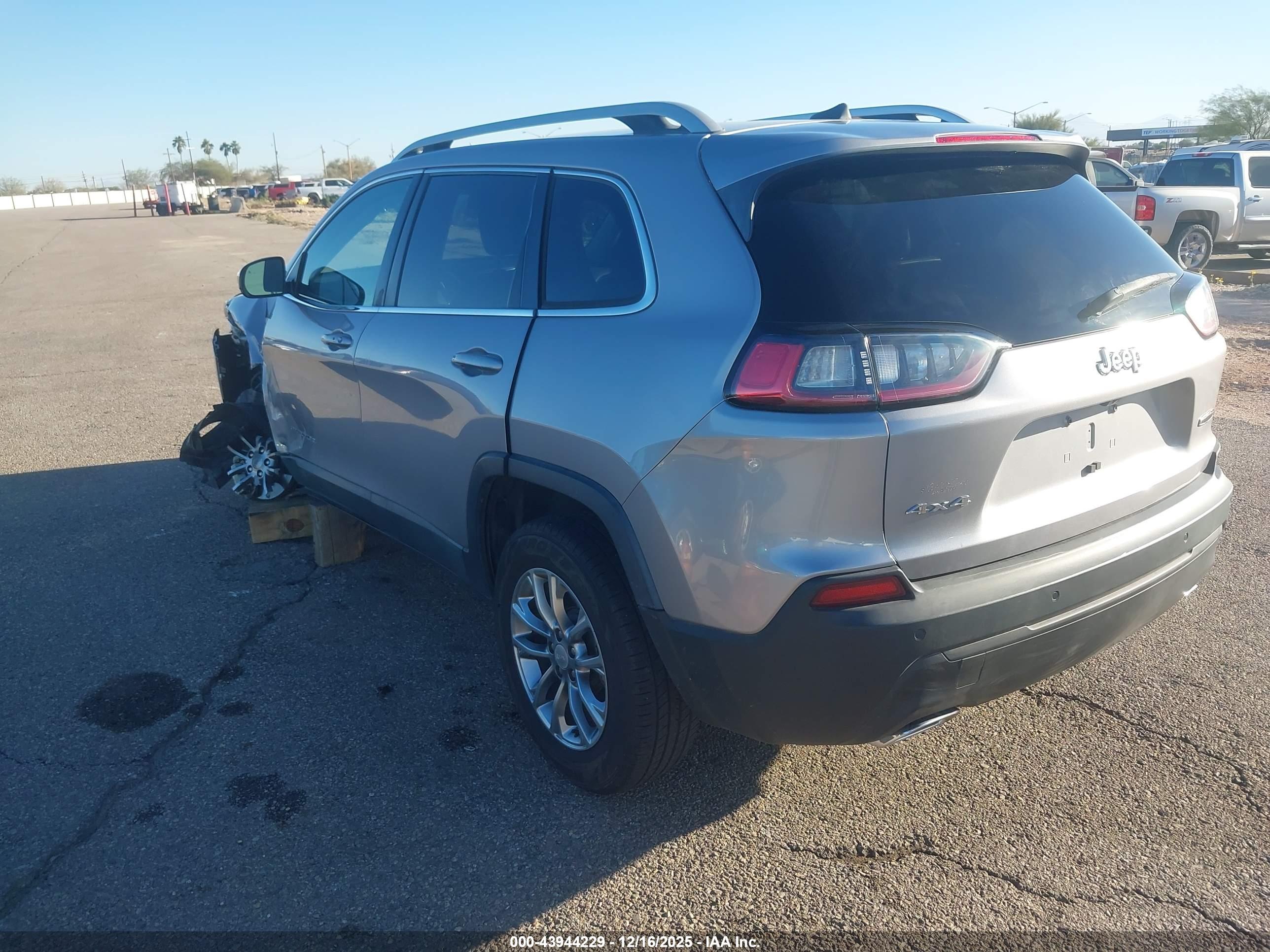 JEEP CHEROKEE image 3