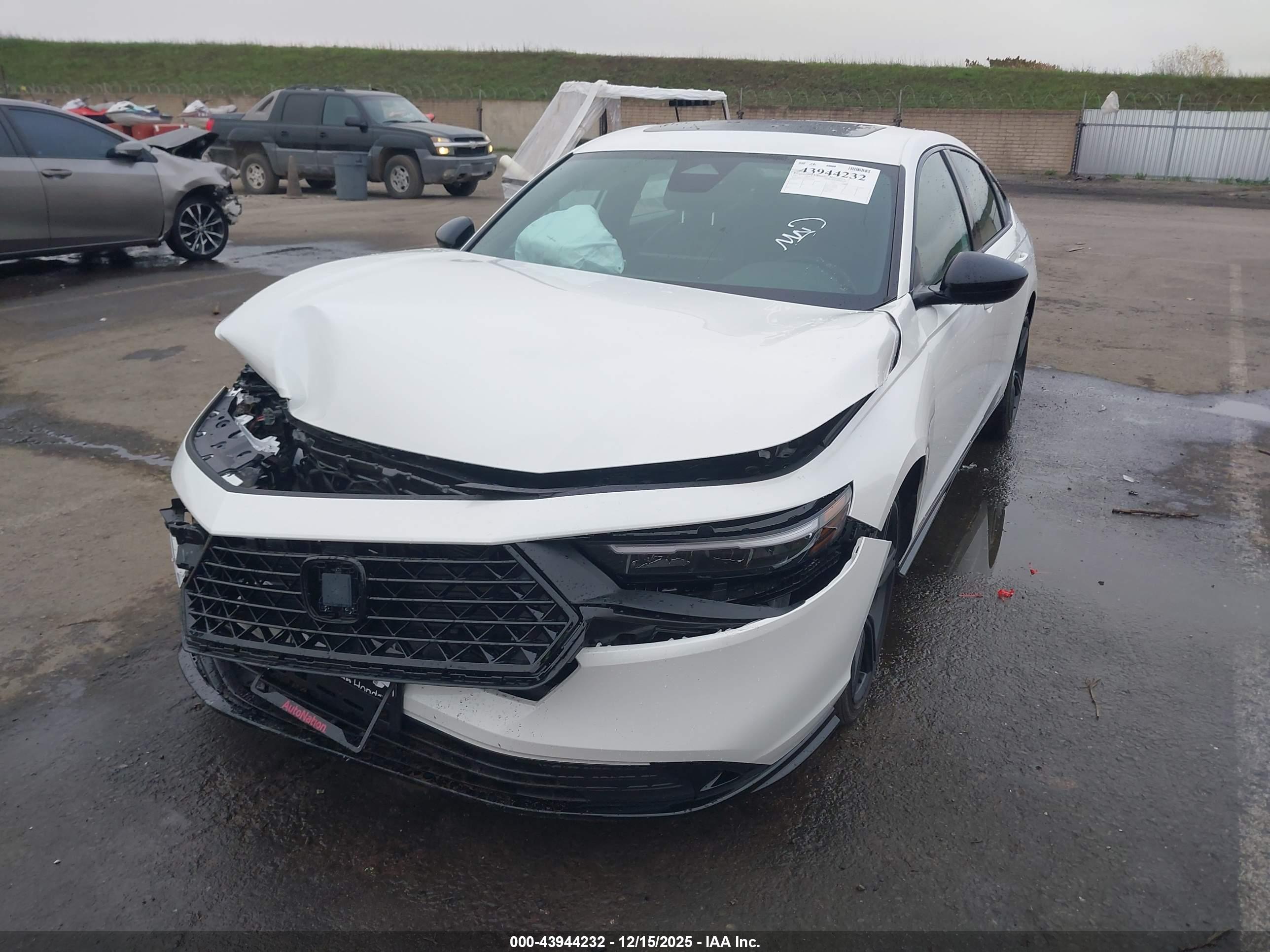 HONDA ACCORD image 2