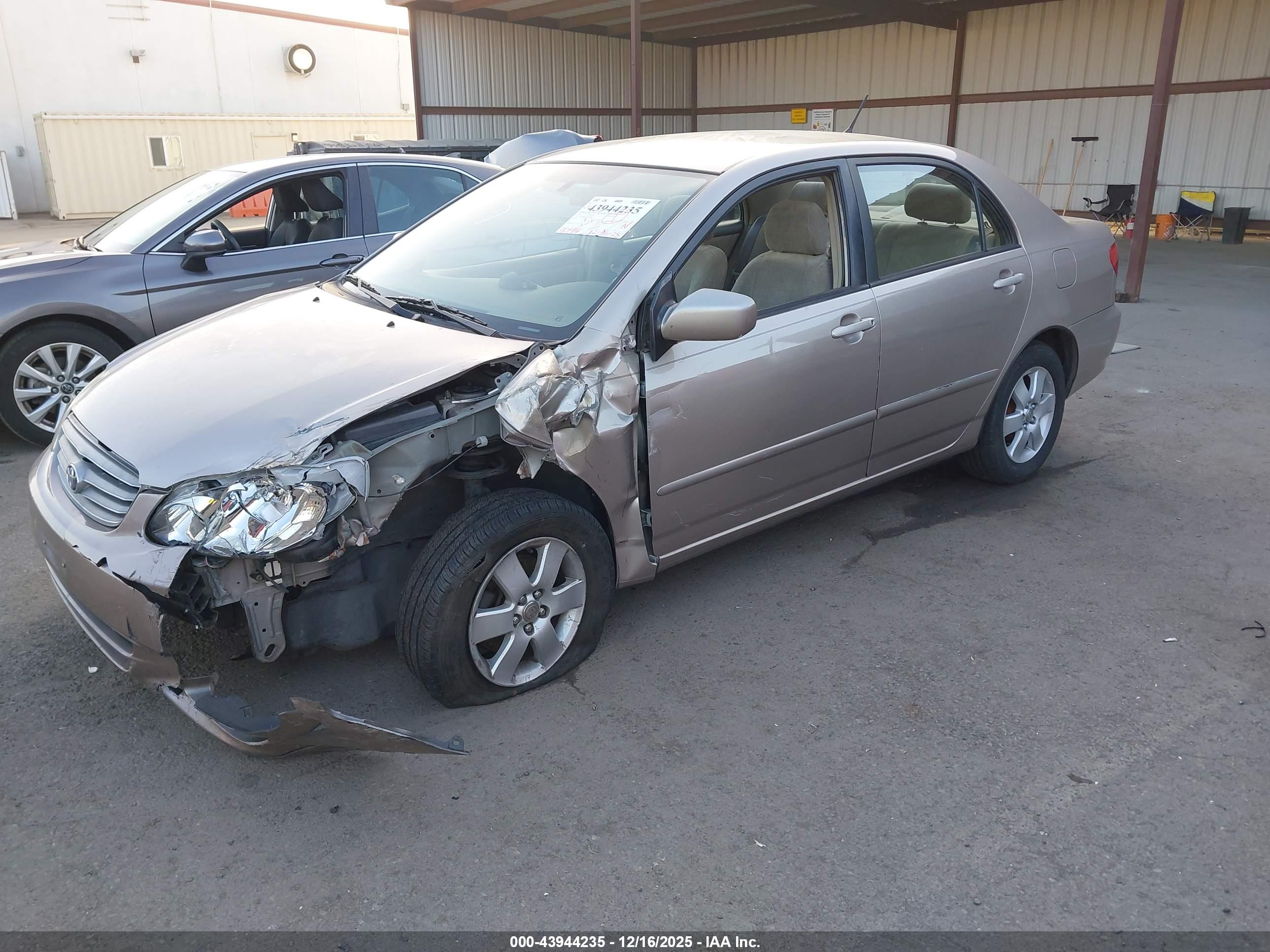 TOYOTA COROLLA image 2