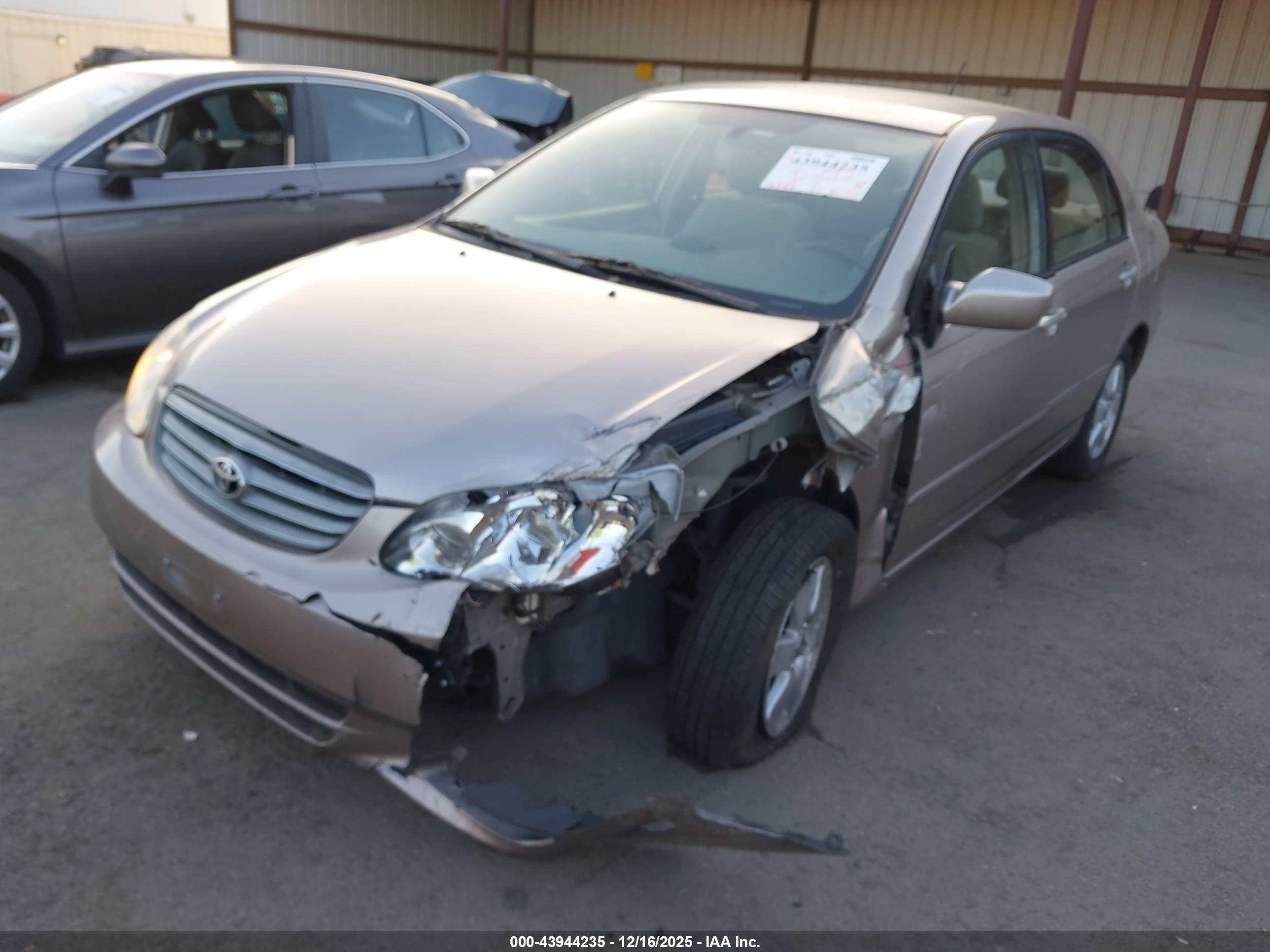 TOYOTA COROLLA image 6