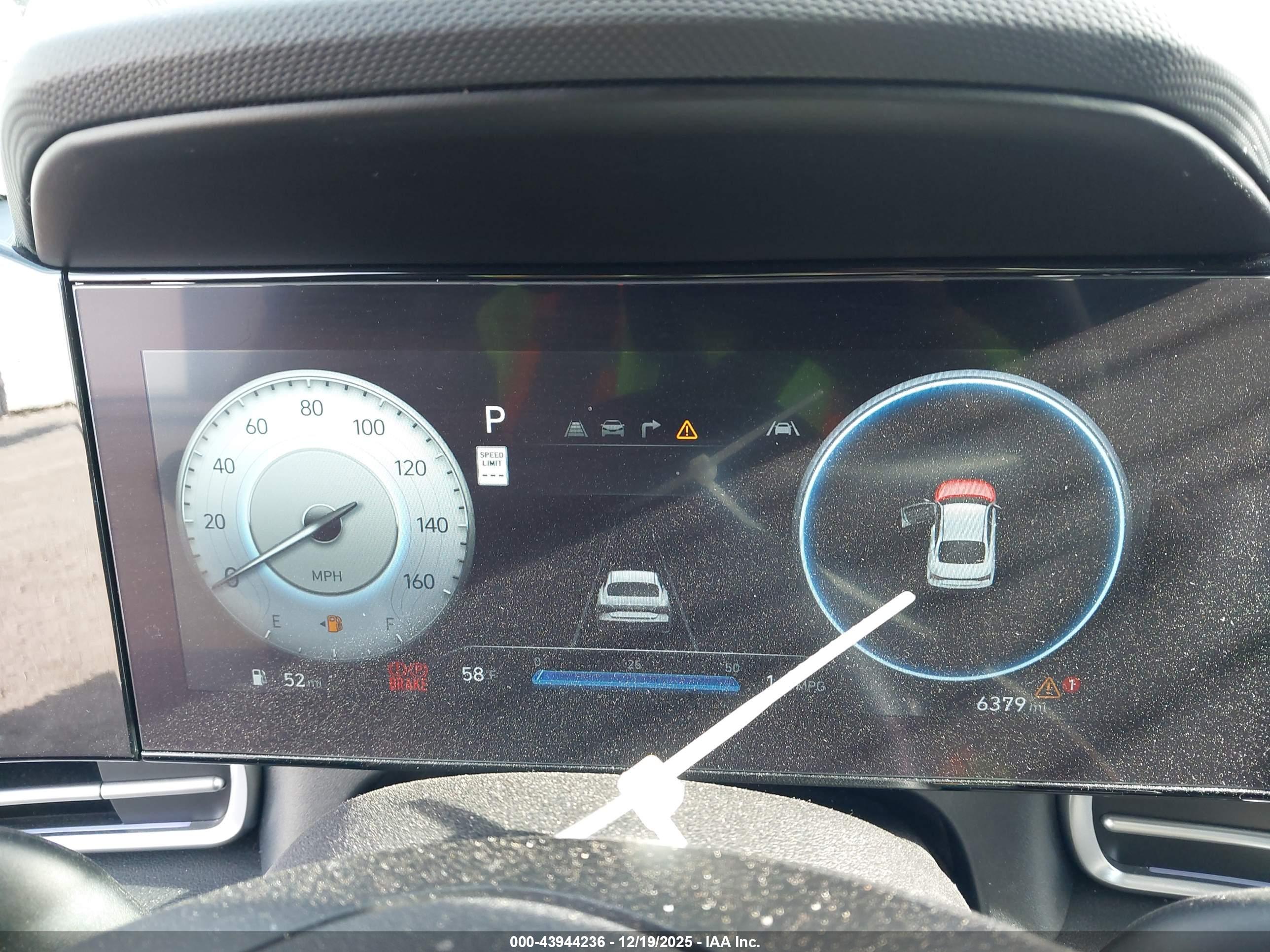 HYUNDAI ELANTRA image 7