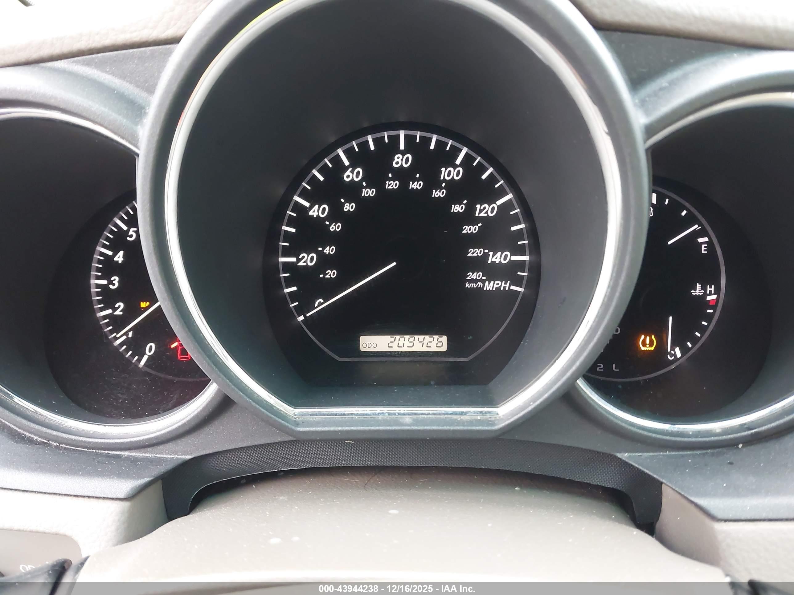 LEXUS RX image 7