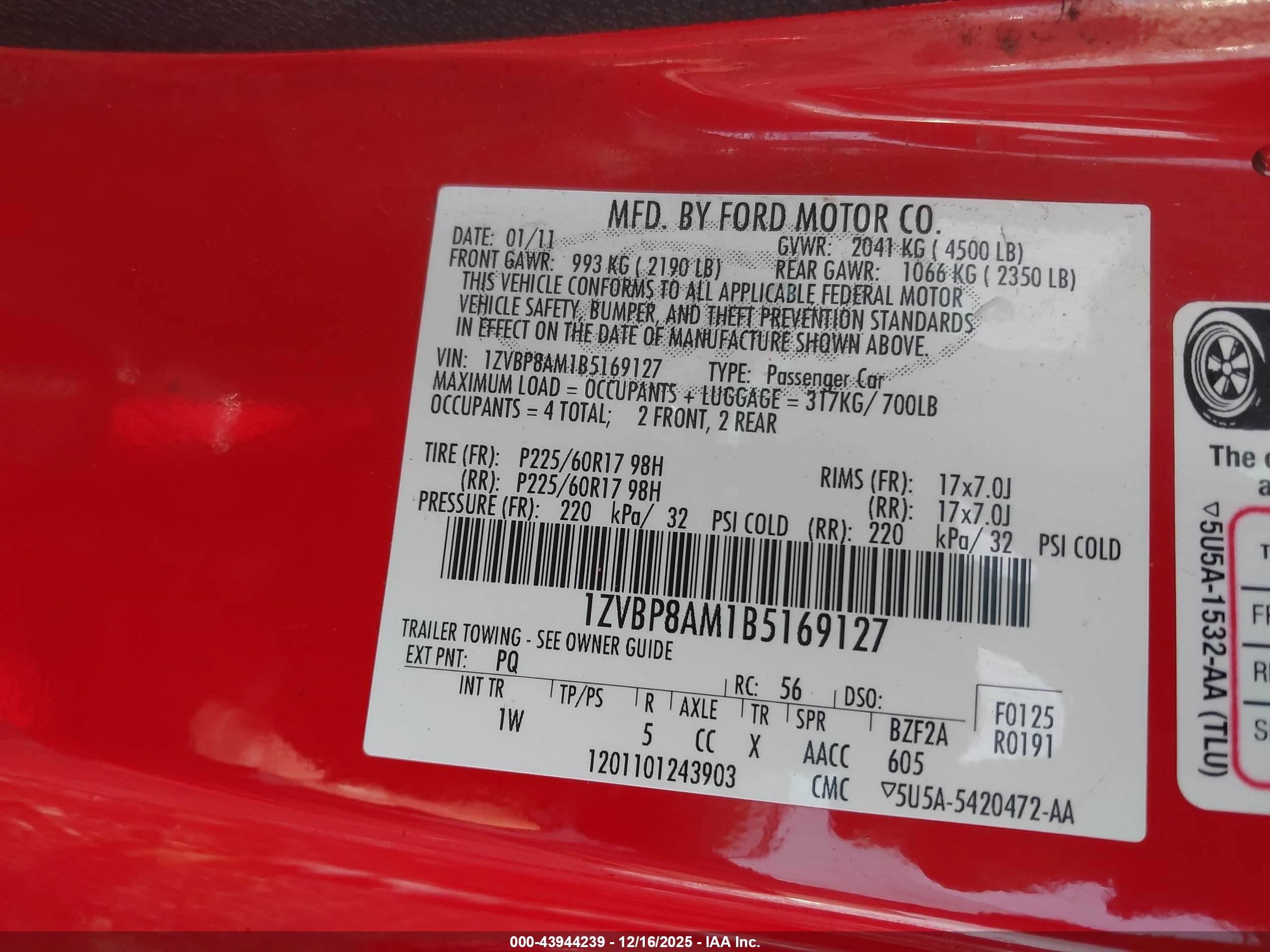 FORD MUSTANG image 9