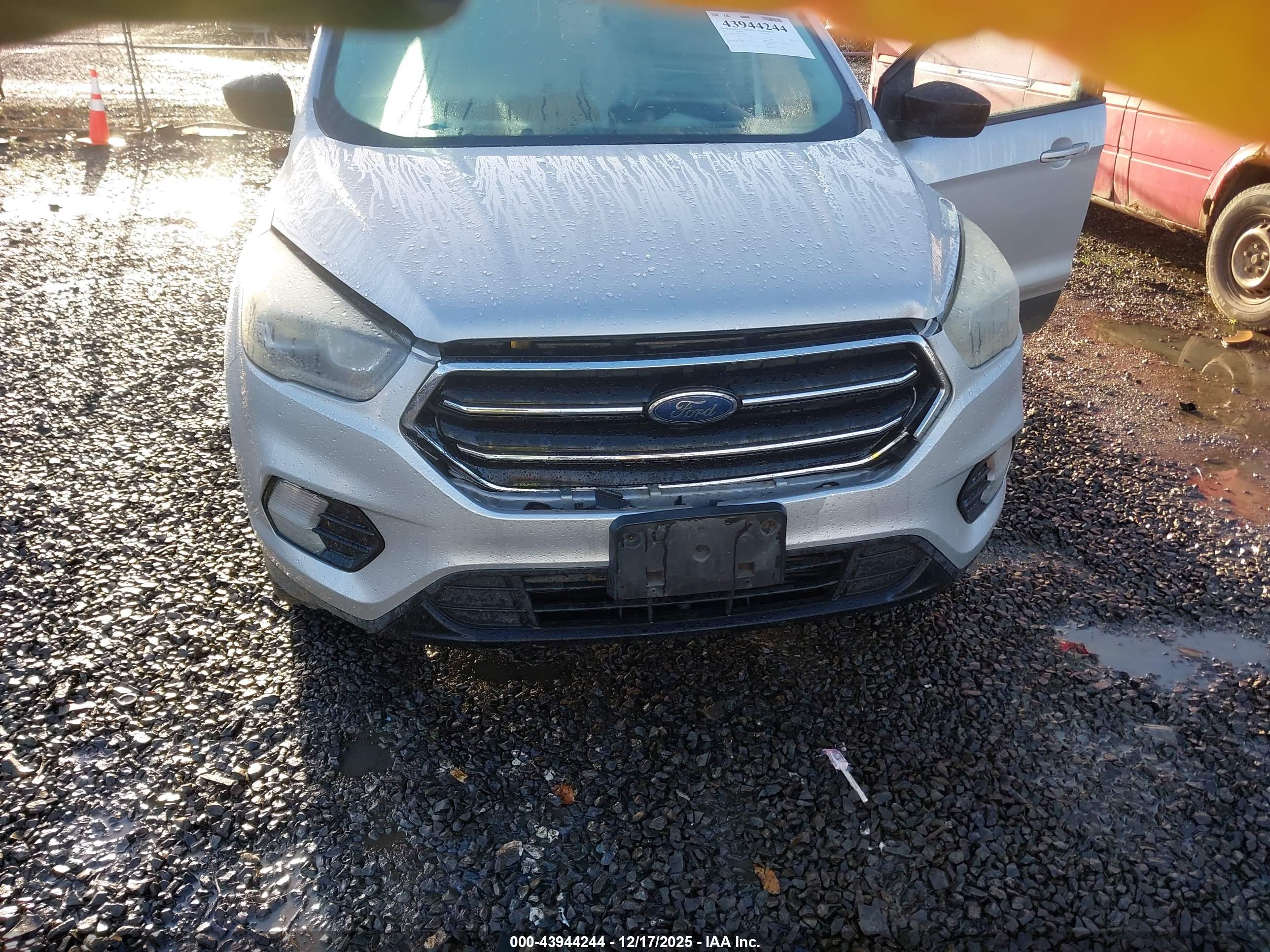 FORD ESCAPE image 6