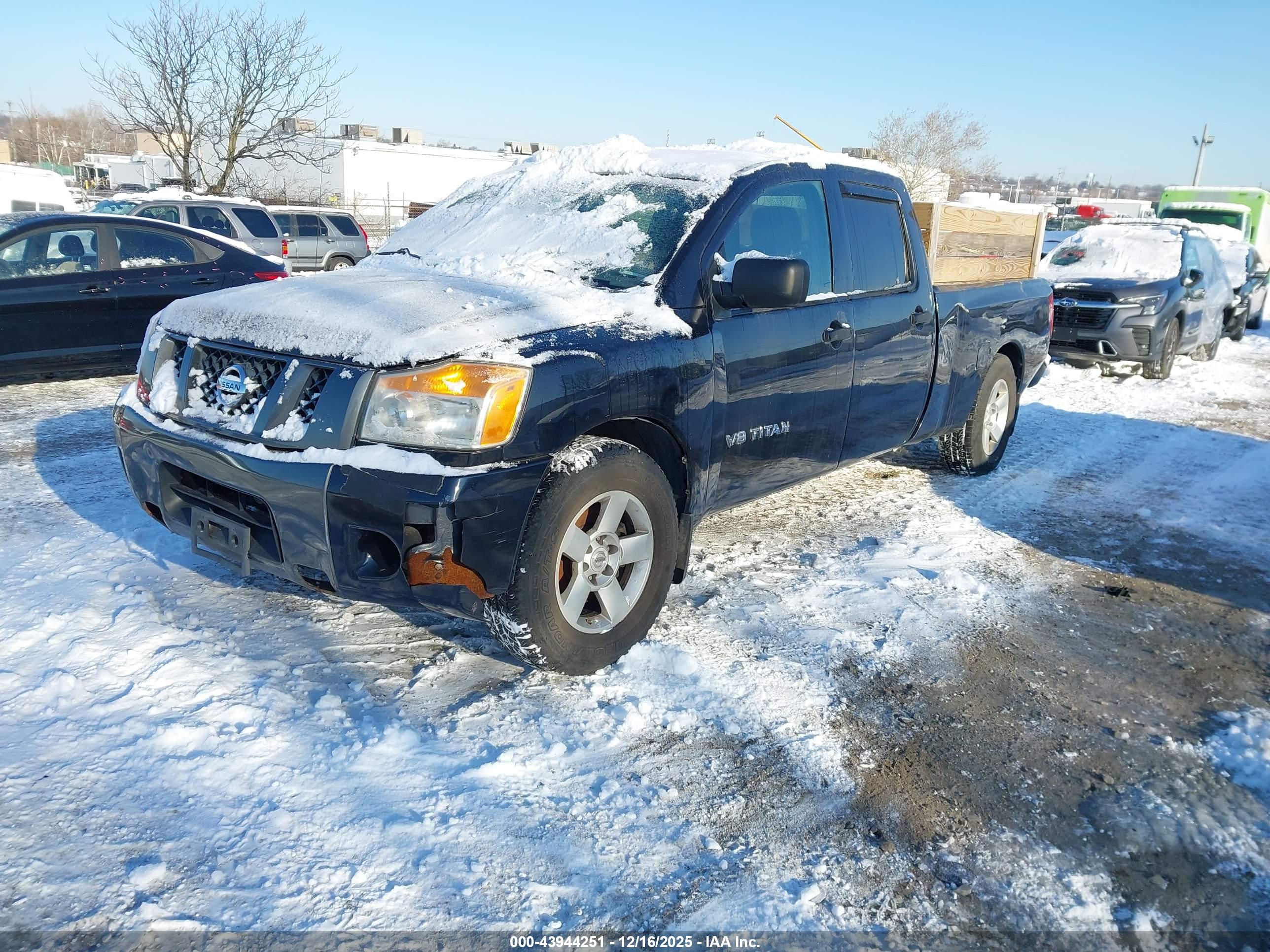 NISSAN TITAN image 2
