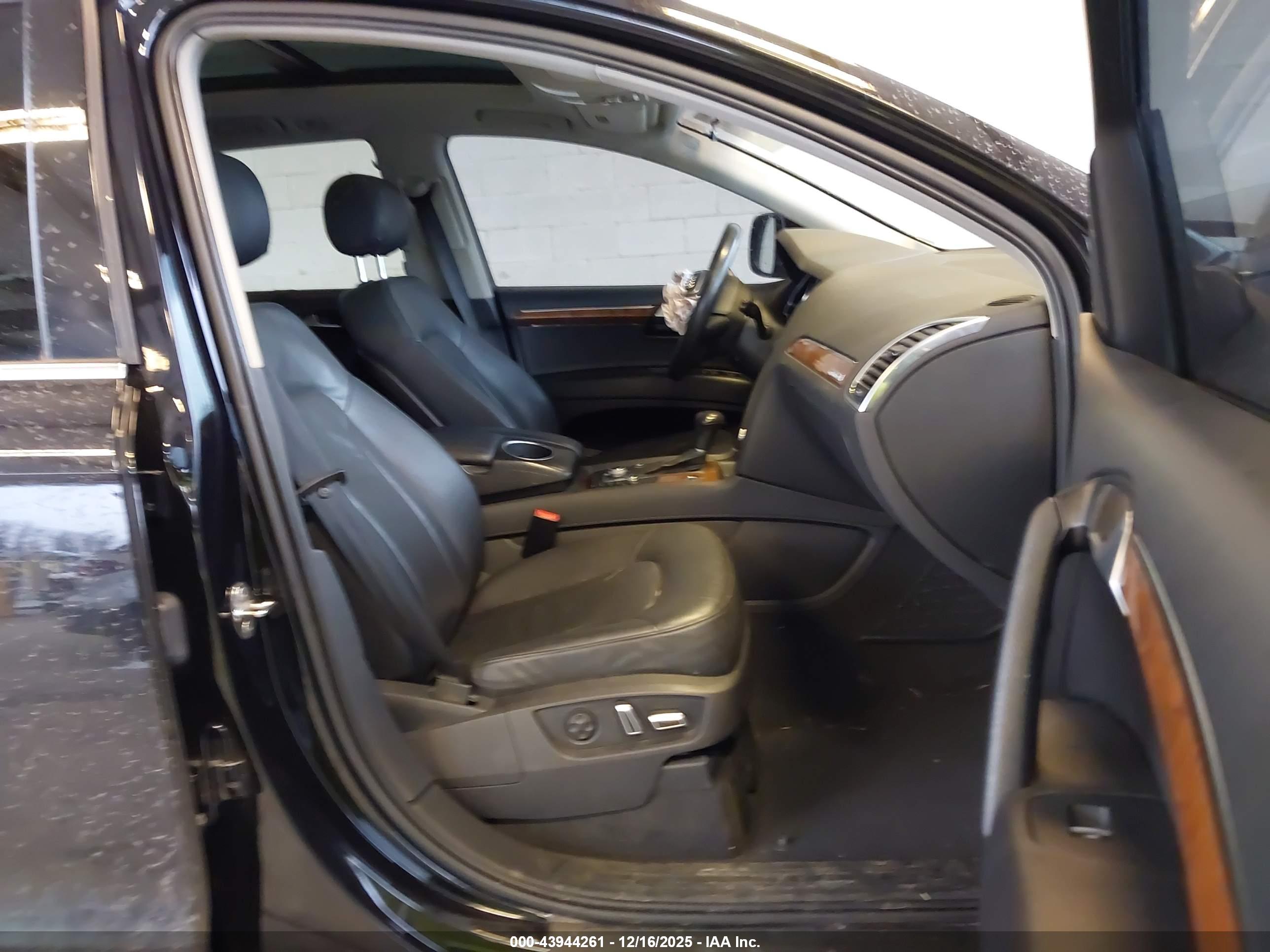 AUDI Q7 image 5