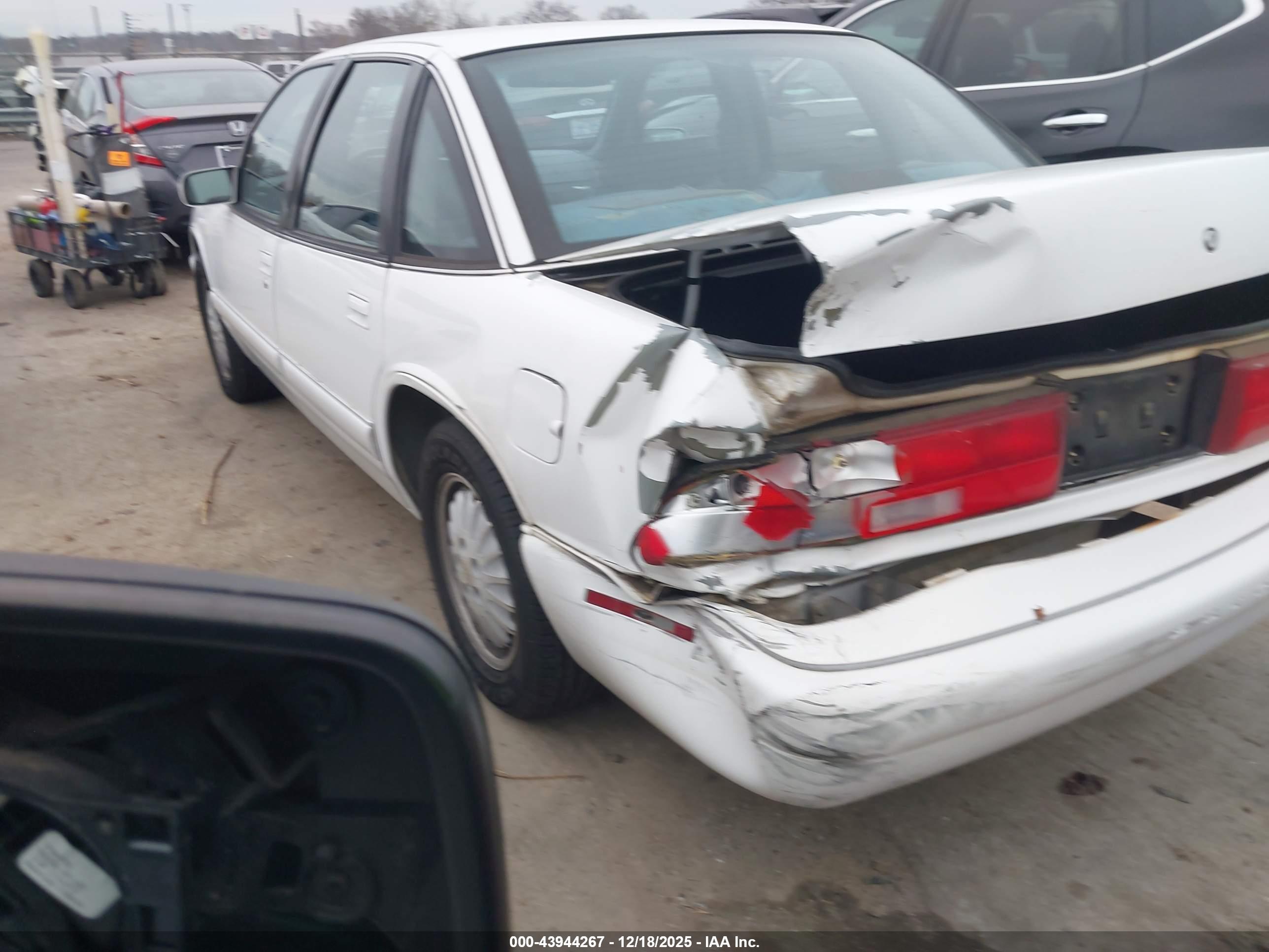 BUICK REGAL image 3