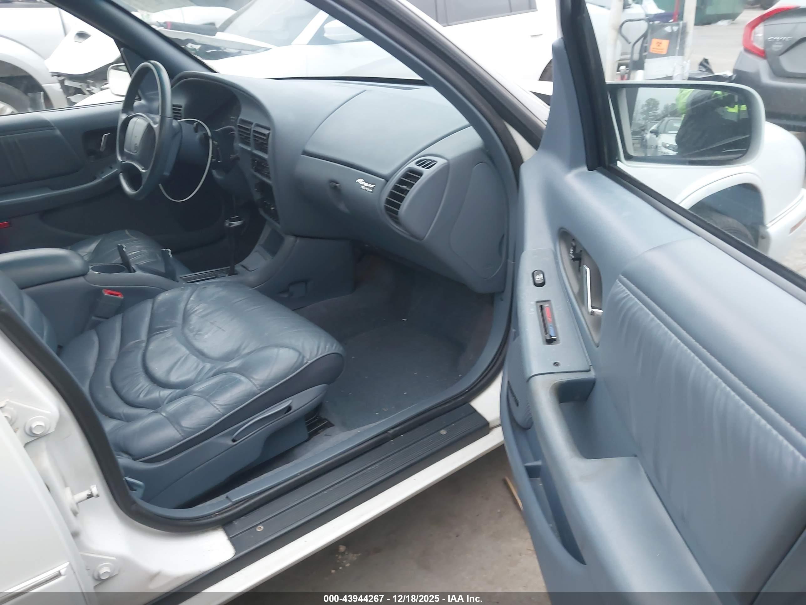 BUICK REGAL image 5