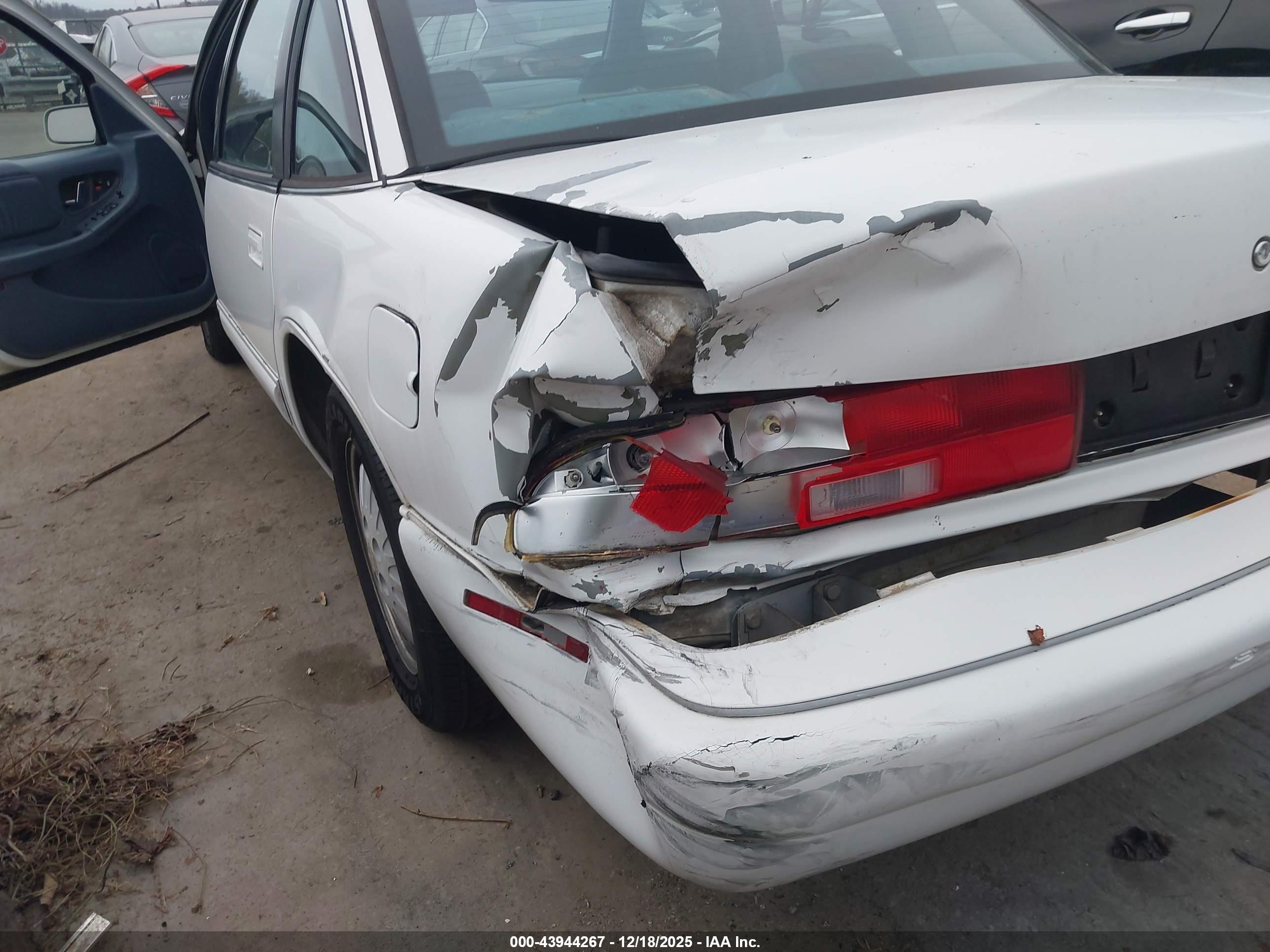 BUICK REGAL image 6