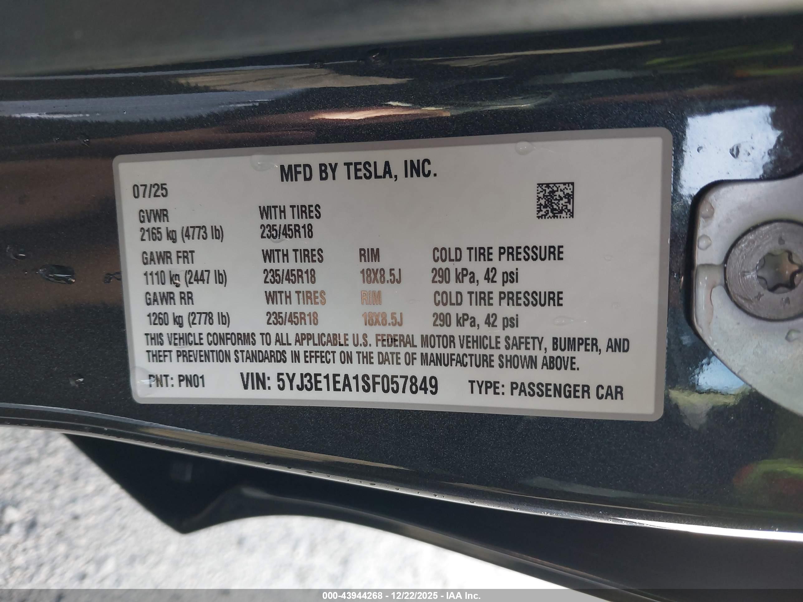 TESLA MODEL image 9