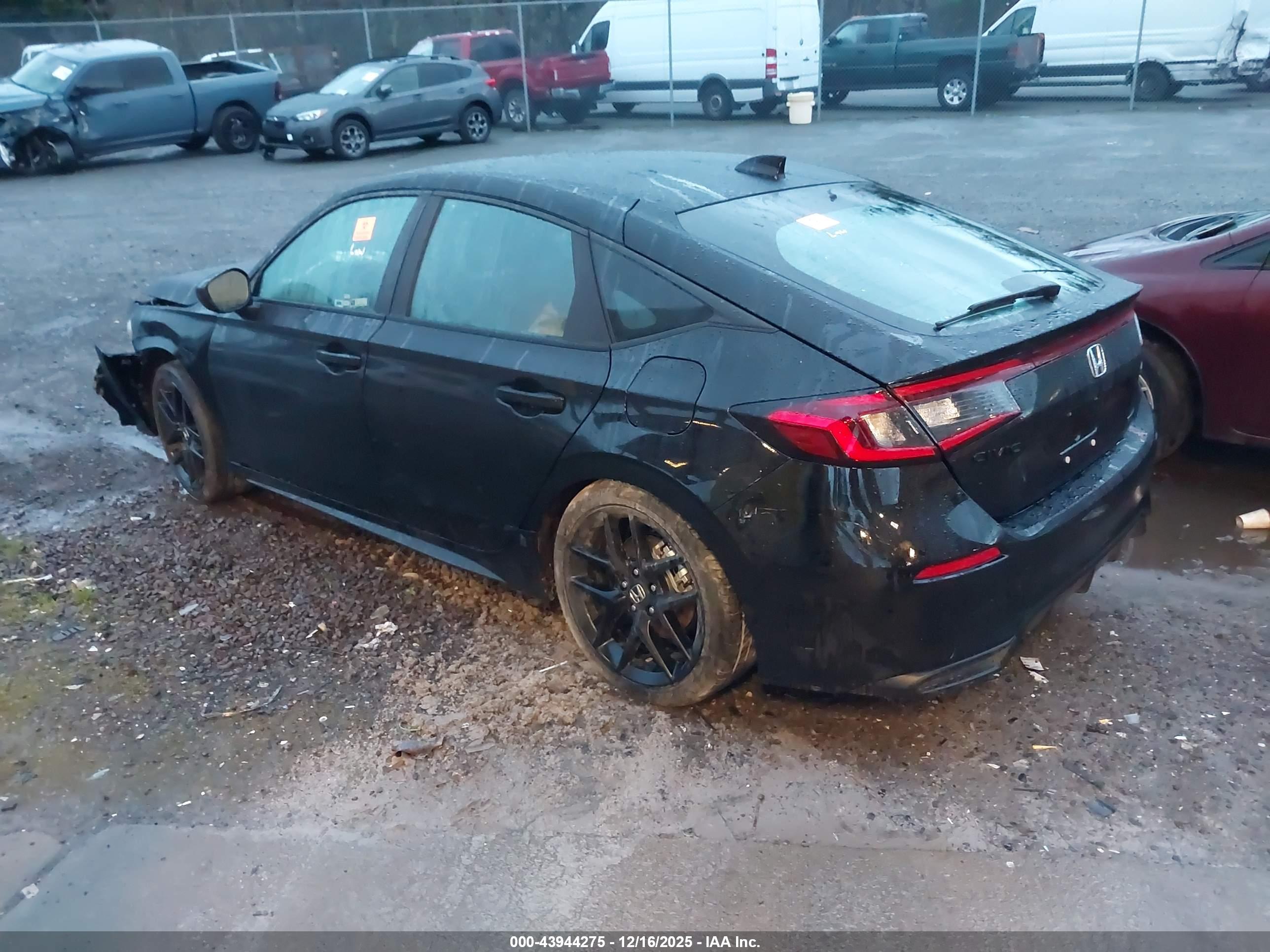 HONDA CIVIC image 3