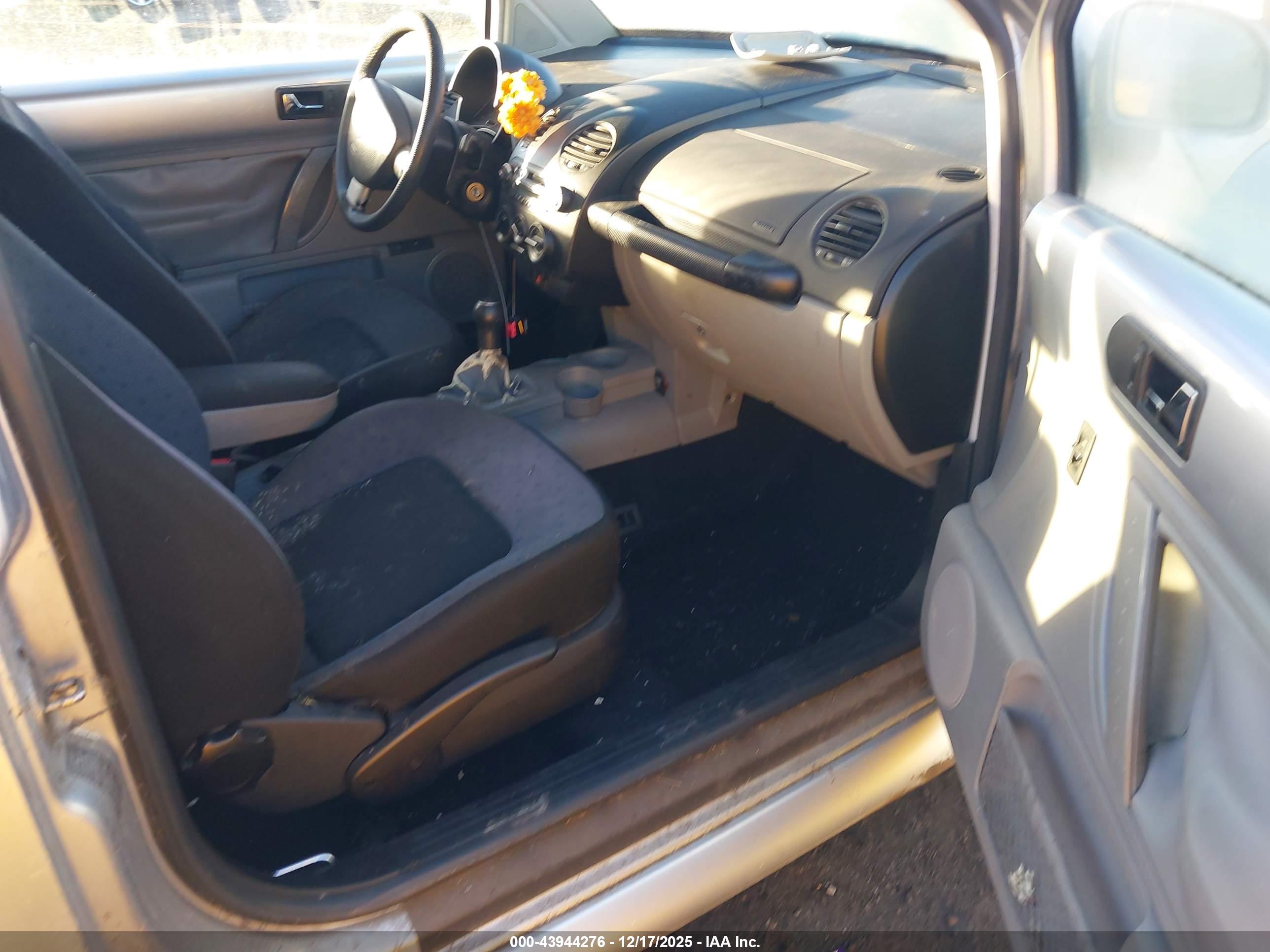 VOLKSWAGEN NEW image 5