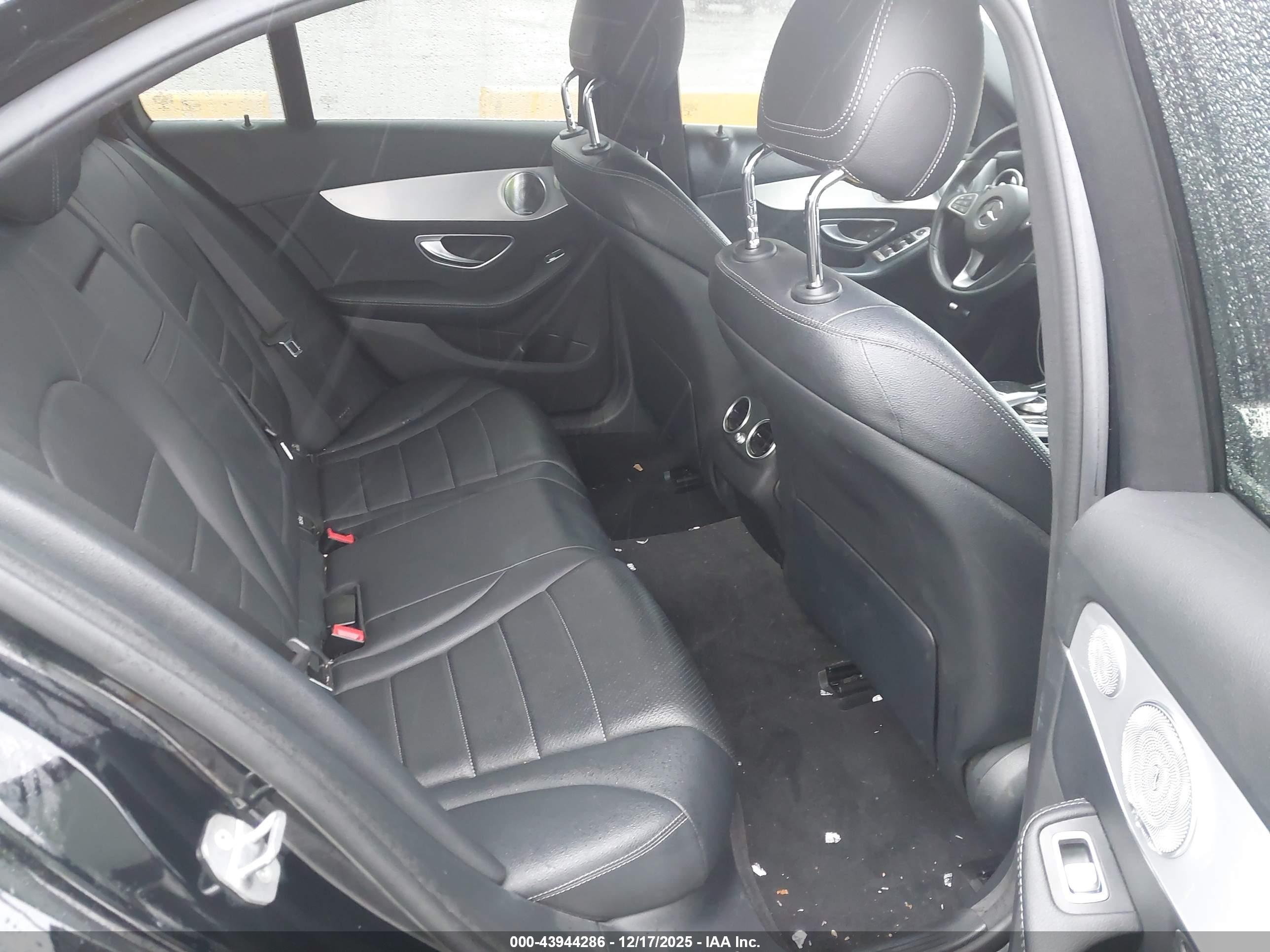 MERCEDES-BENZ C image 8